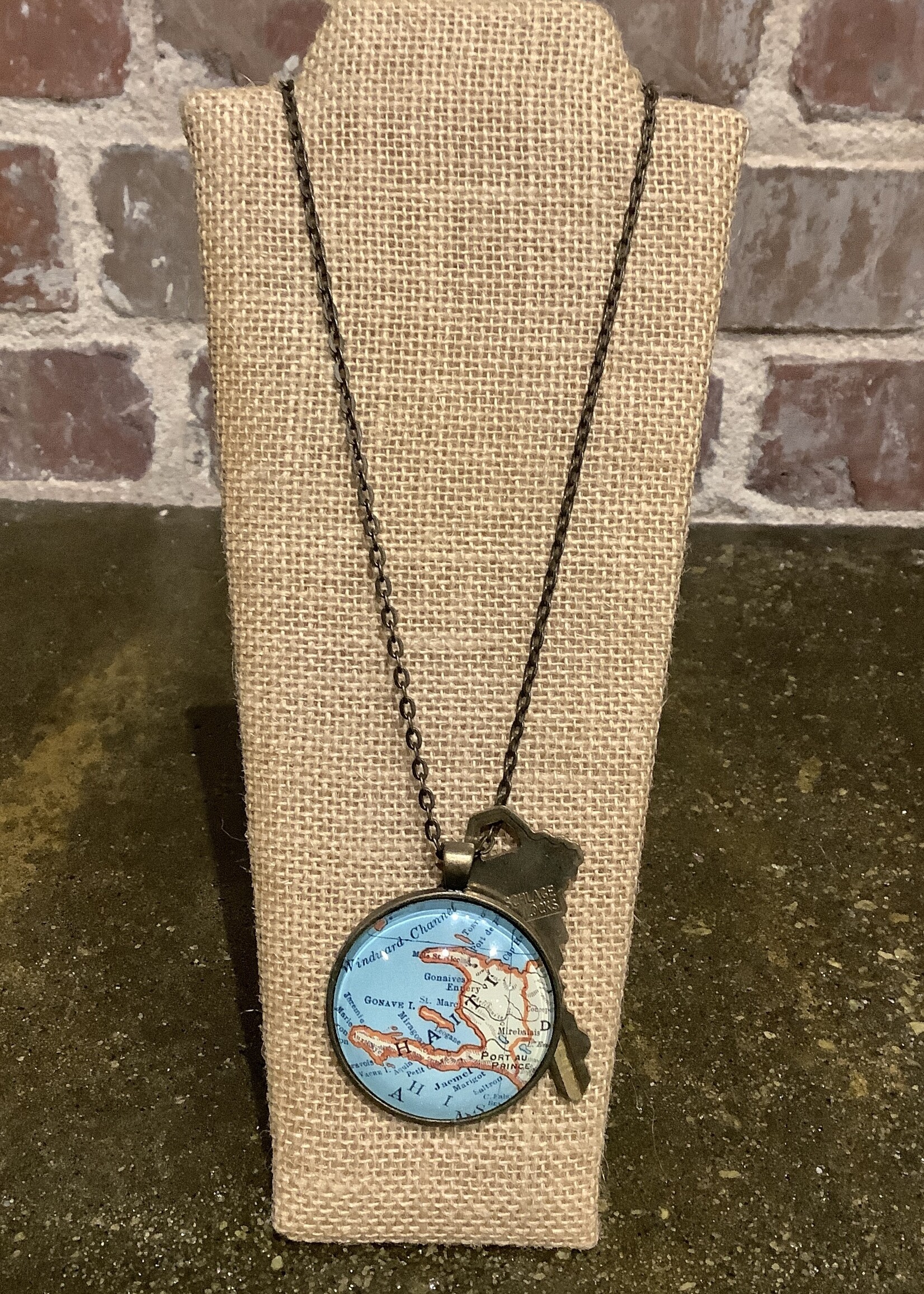 PTV HAITI LARGE PENDANT