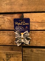 PAIR OF MINI MONARCH BOWS IN WHITE AND PLAID ON PINCH CLIP-FBE34180