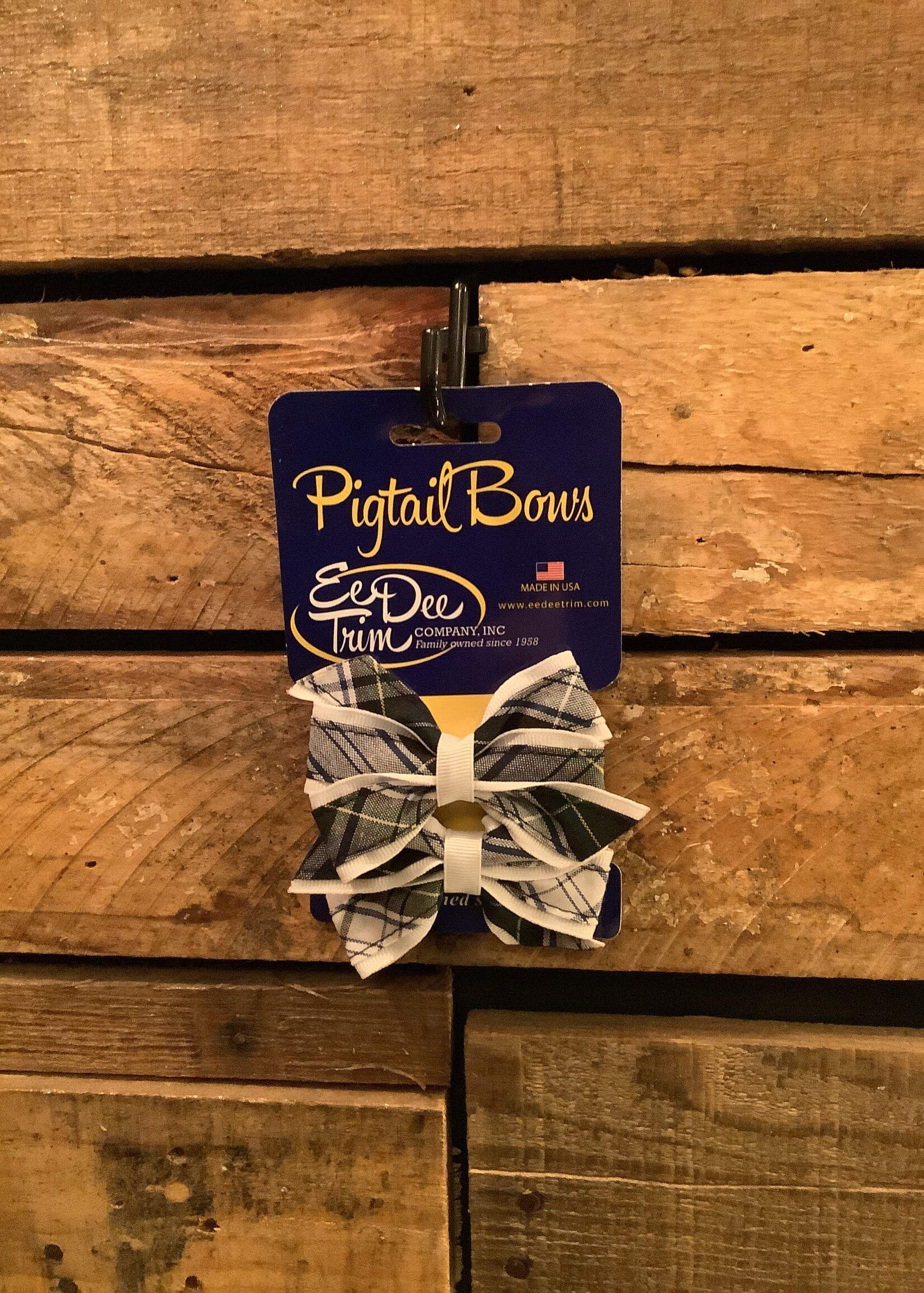 PAIR OF MINI MONARCH BOWS IN WHITE AND PLAID ON PINCH CLIP-FBE34180