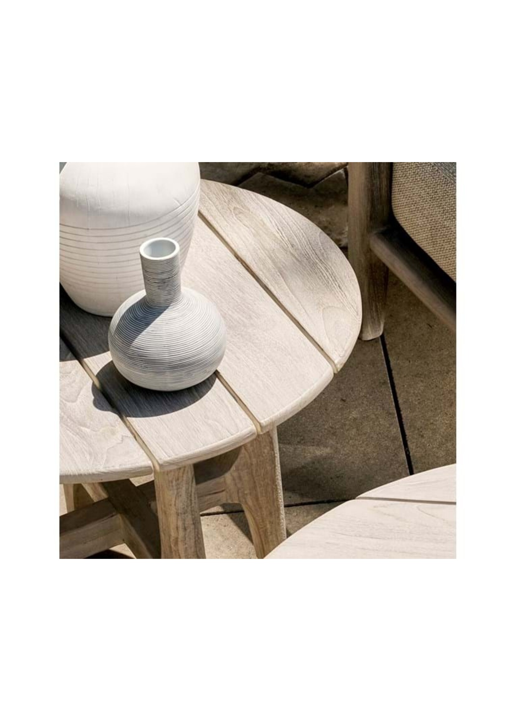 Dawn Outdoor Round Coffee Table