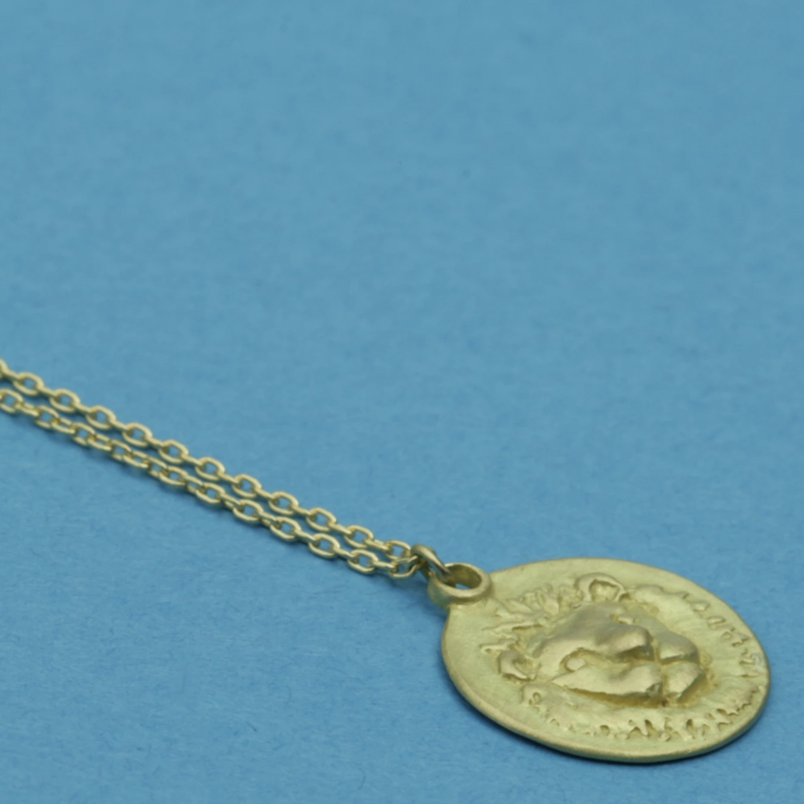 Marian Maurer Zodiac Medal "Leo" -18K