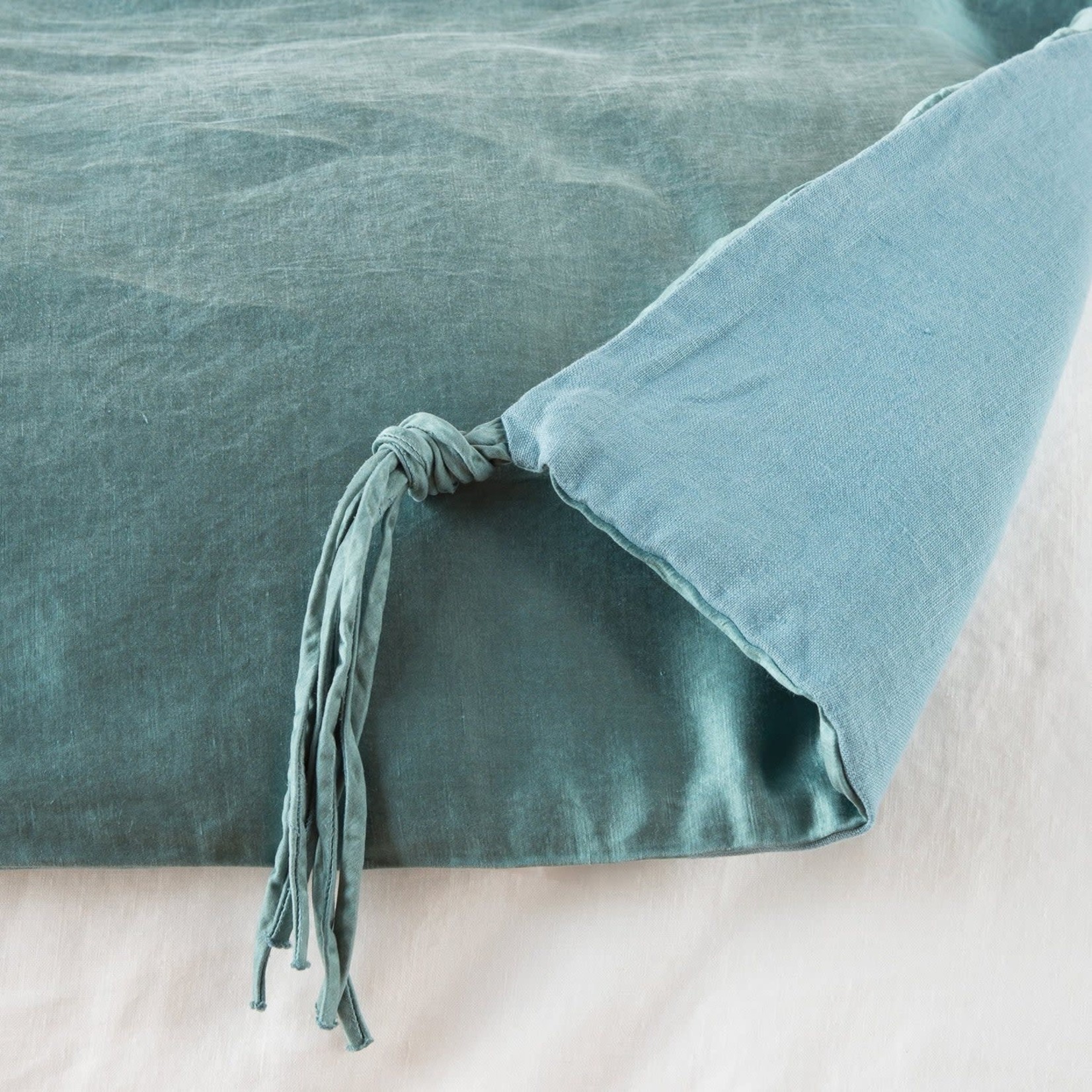 Bella Notte Taline Accent Pillow