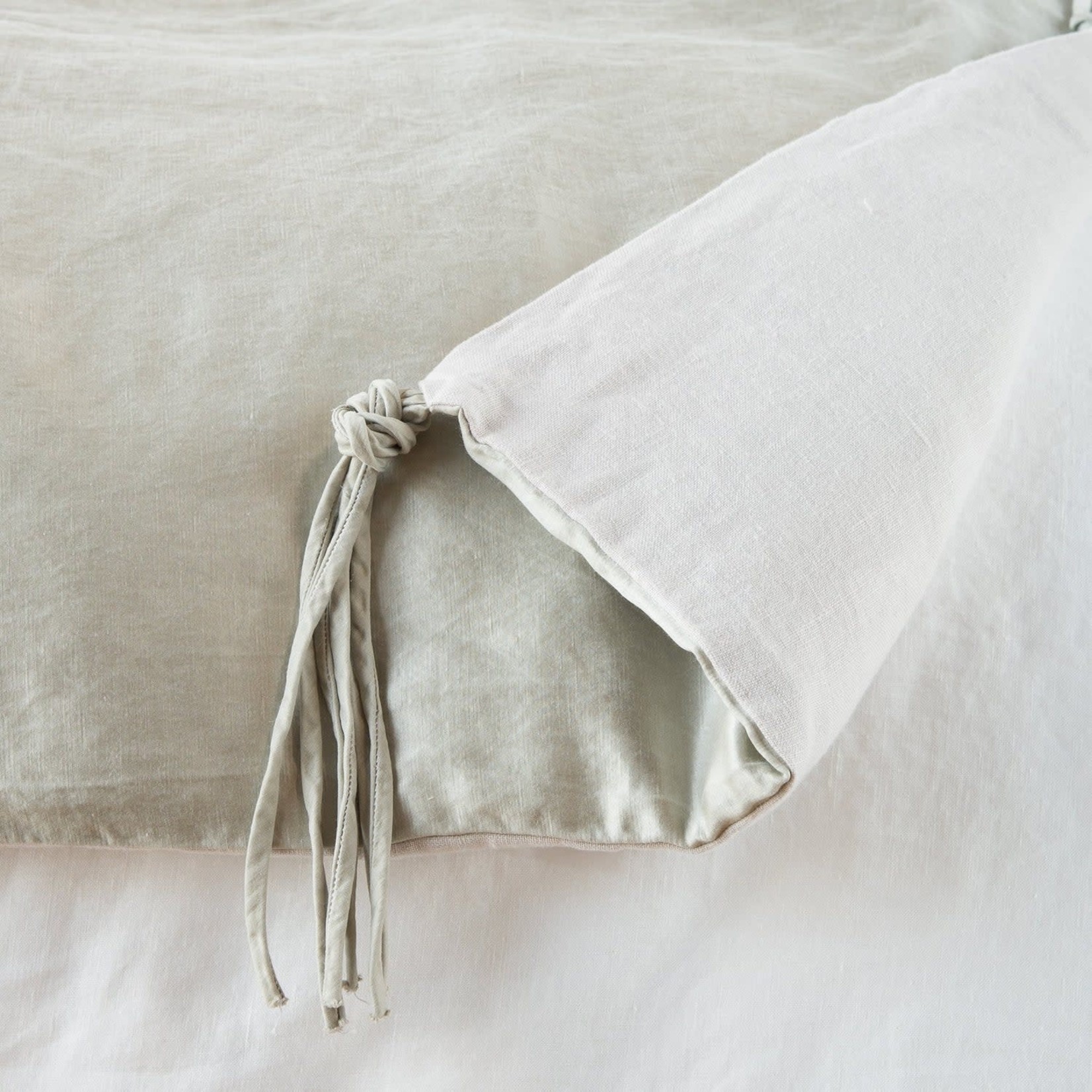 Bella Notte Taline Accent Pillow