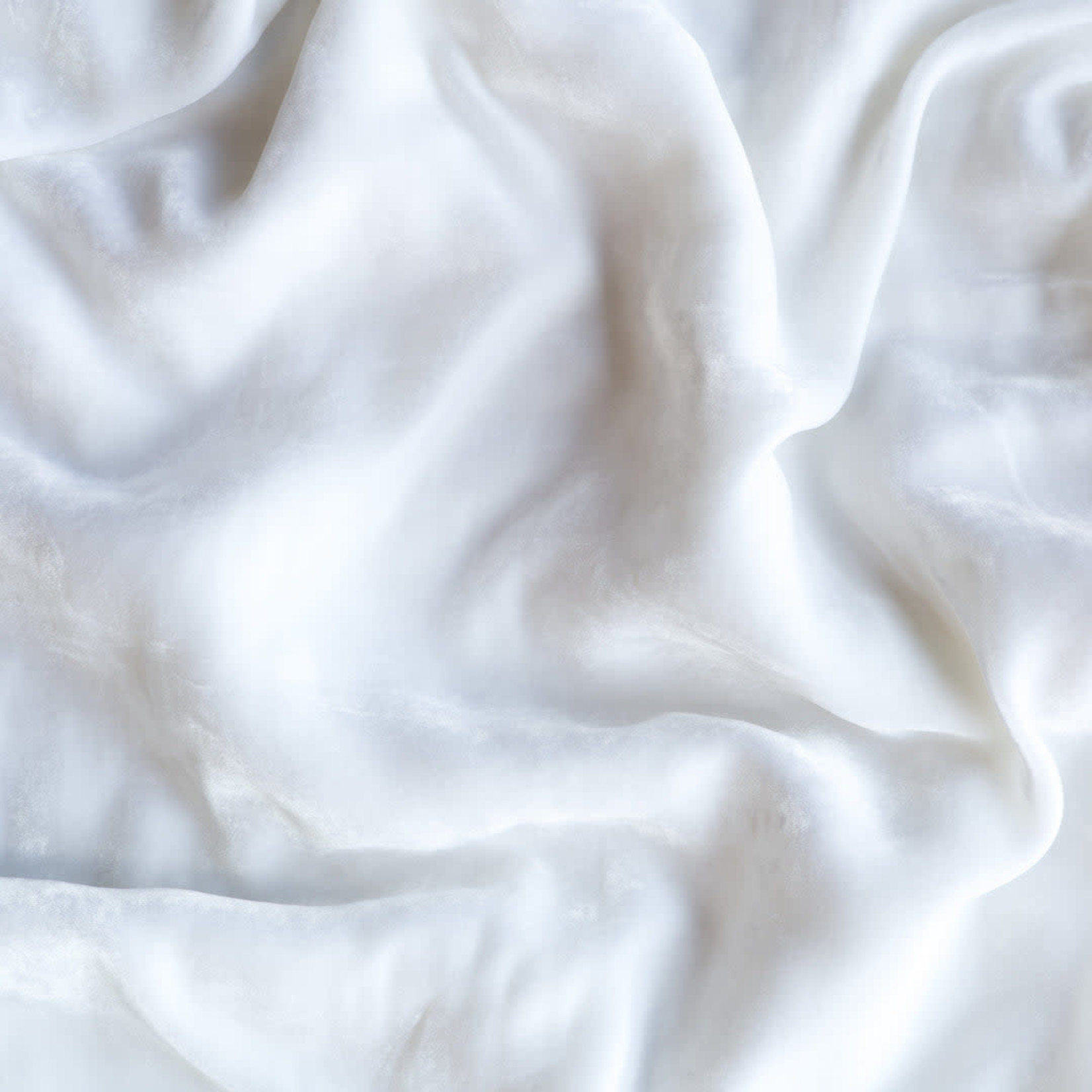 Bella Notte Carmen Throw Blanket