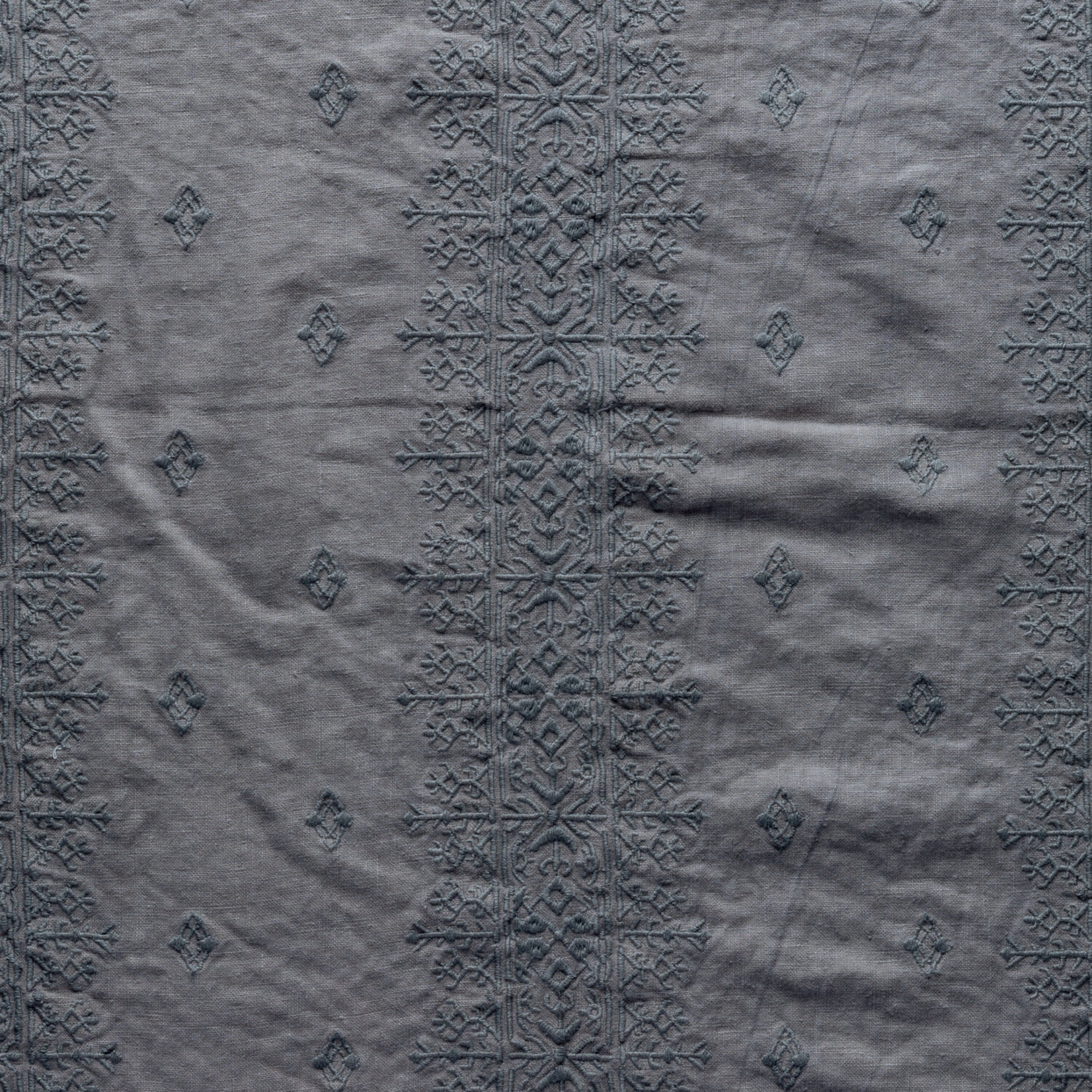Bella Notte Ines 24x24 Pillow