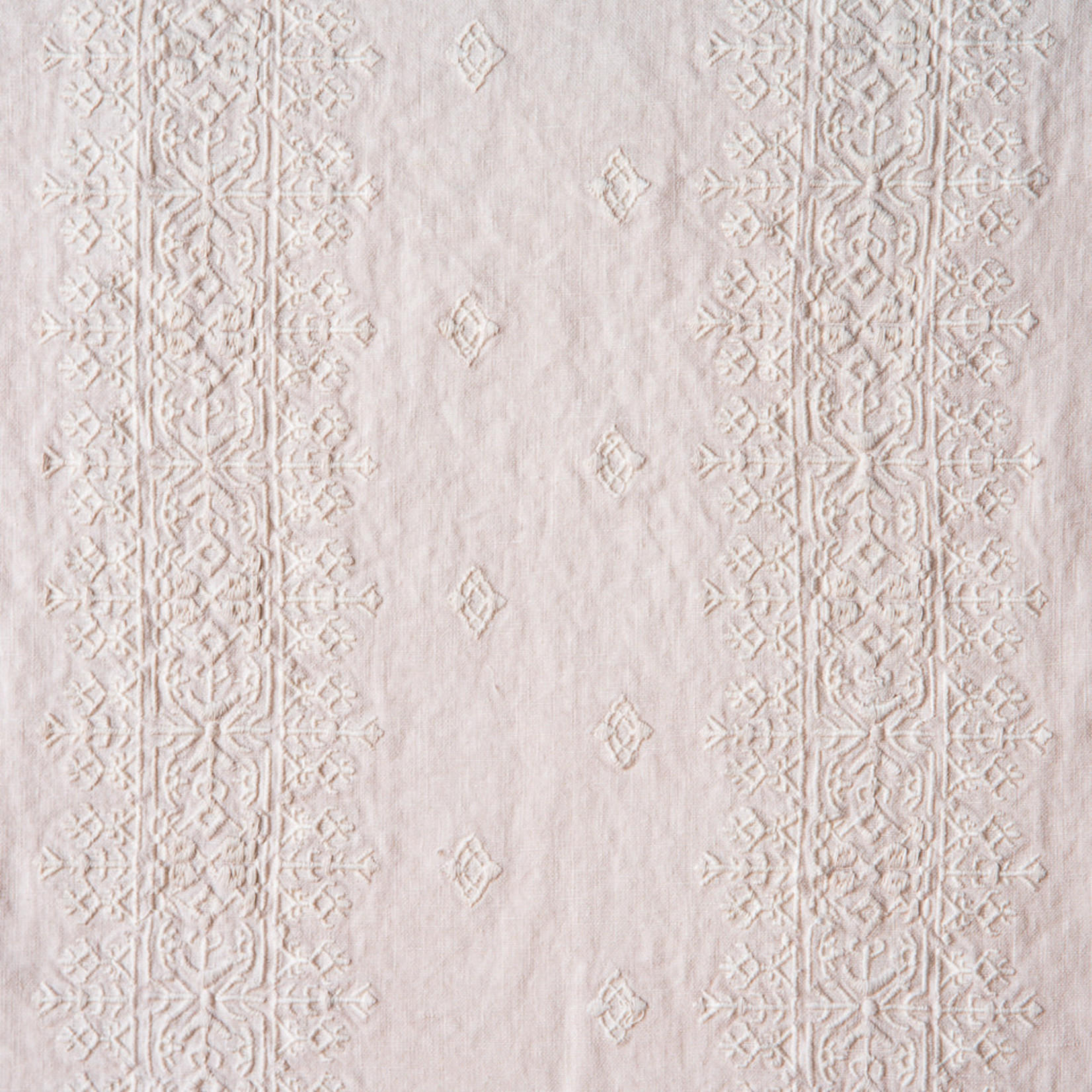 Bella Notte Ines Guest Towels