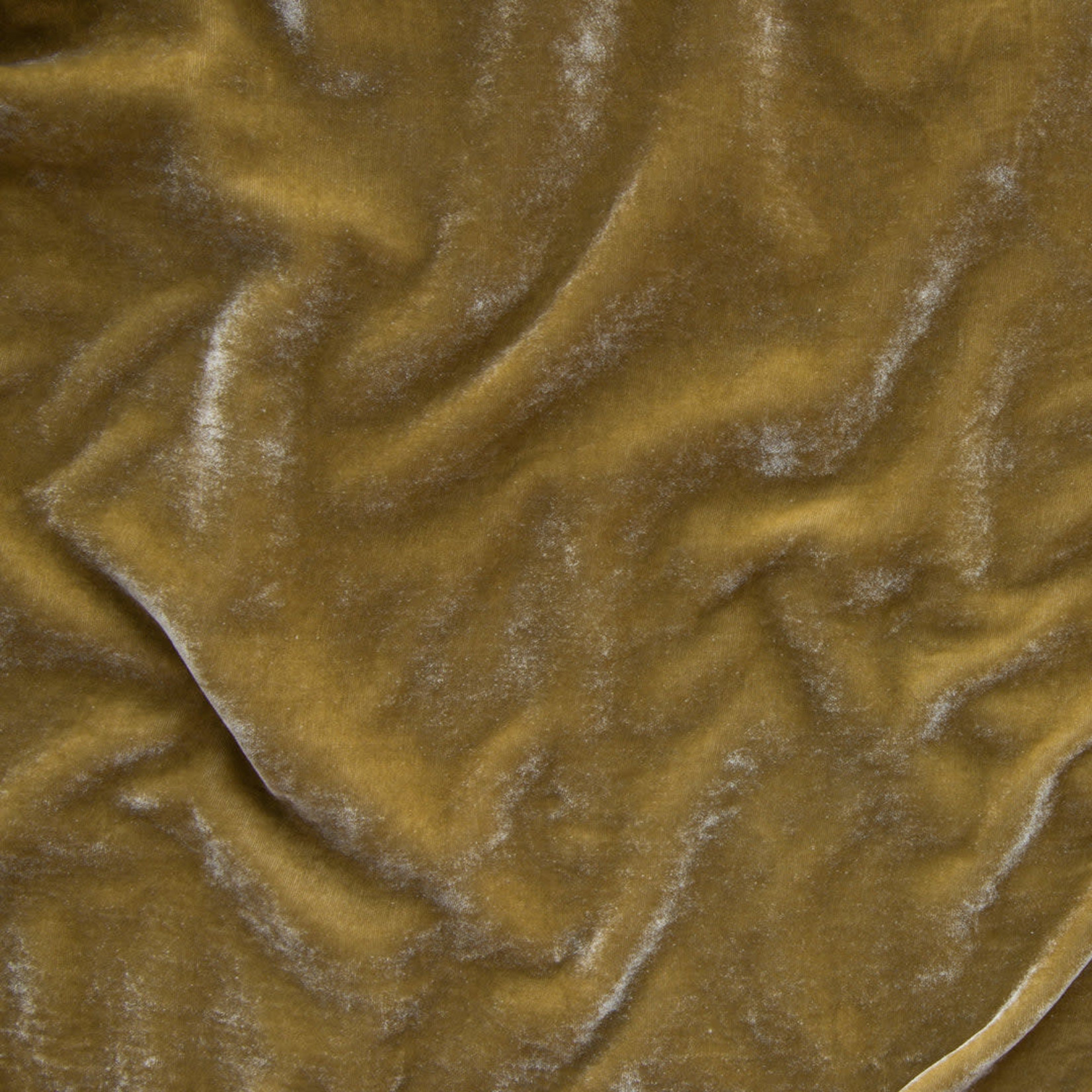 Bella Notte Loulah Throw Blanket
