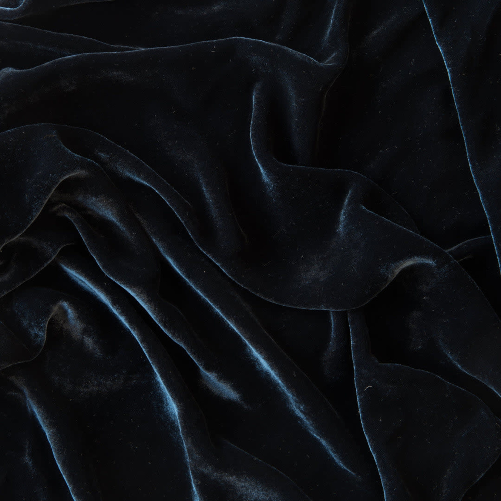Bella Notte Loulah Throw Blanket