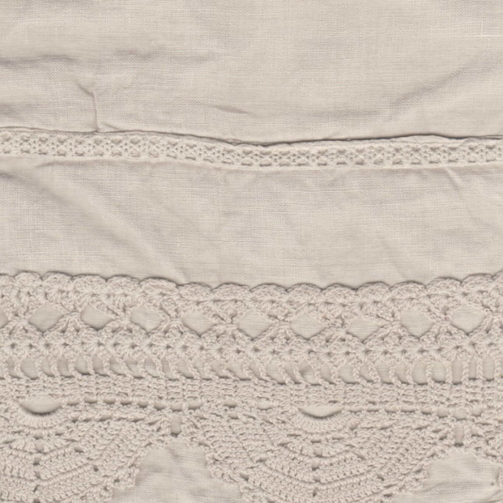 Bella Notte Linen Crochet Pillowcase