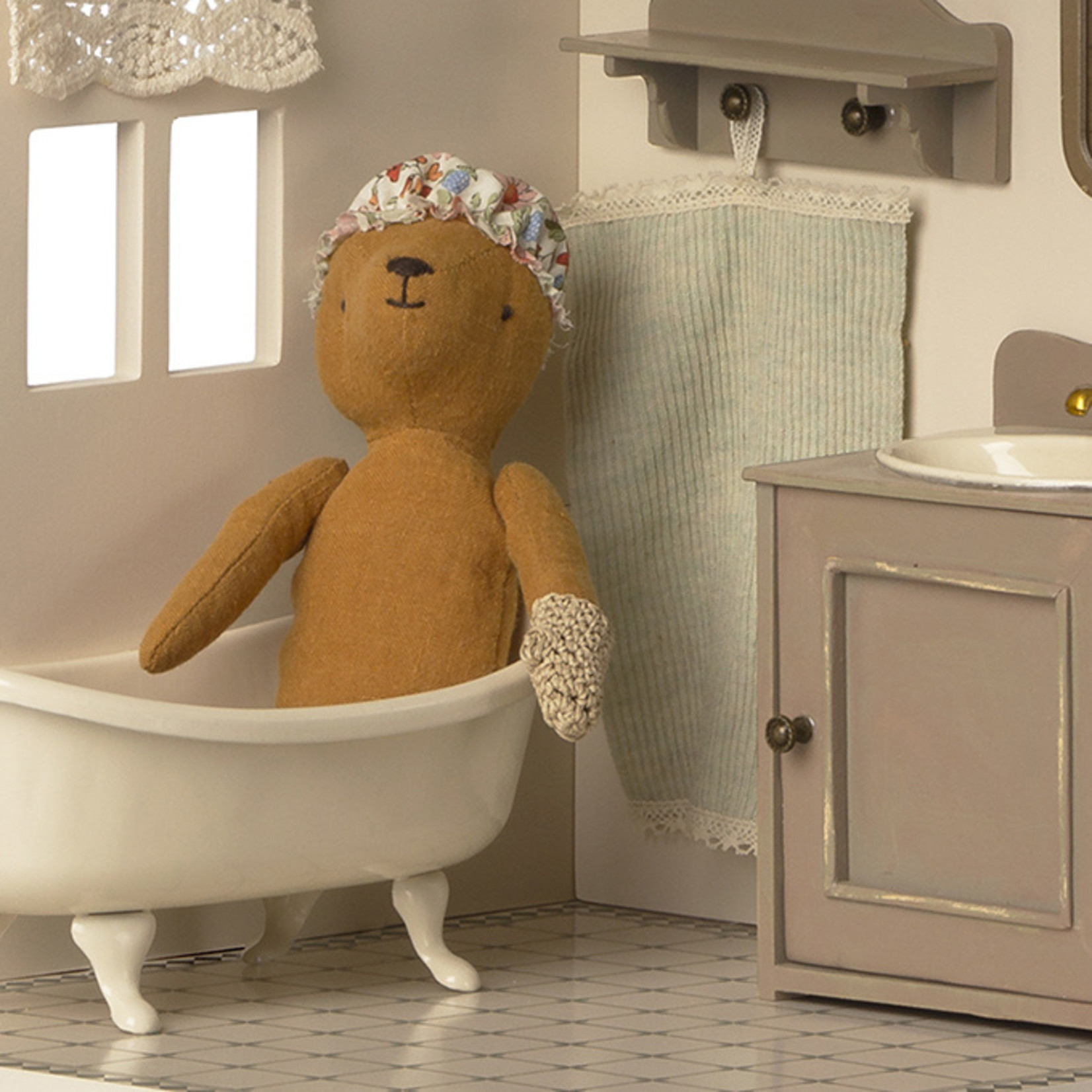 Maileg USA Wellness Set for Bunny 1,2 & Teddies