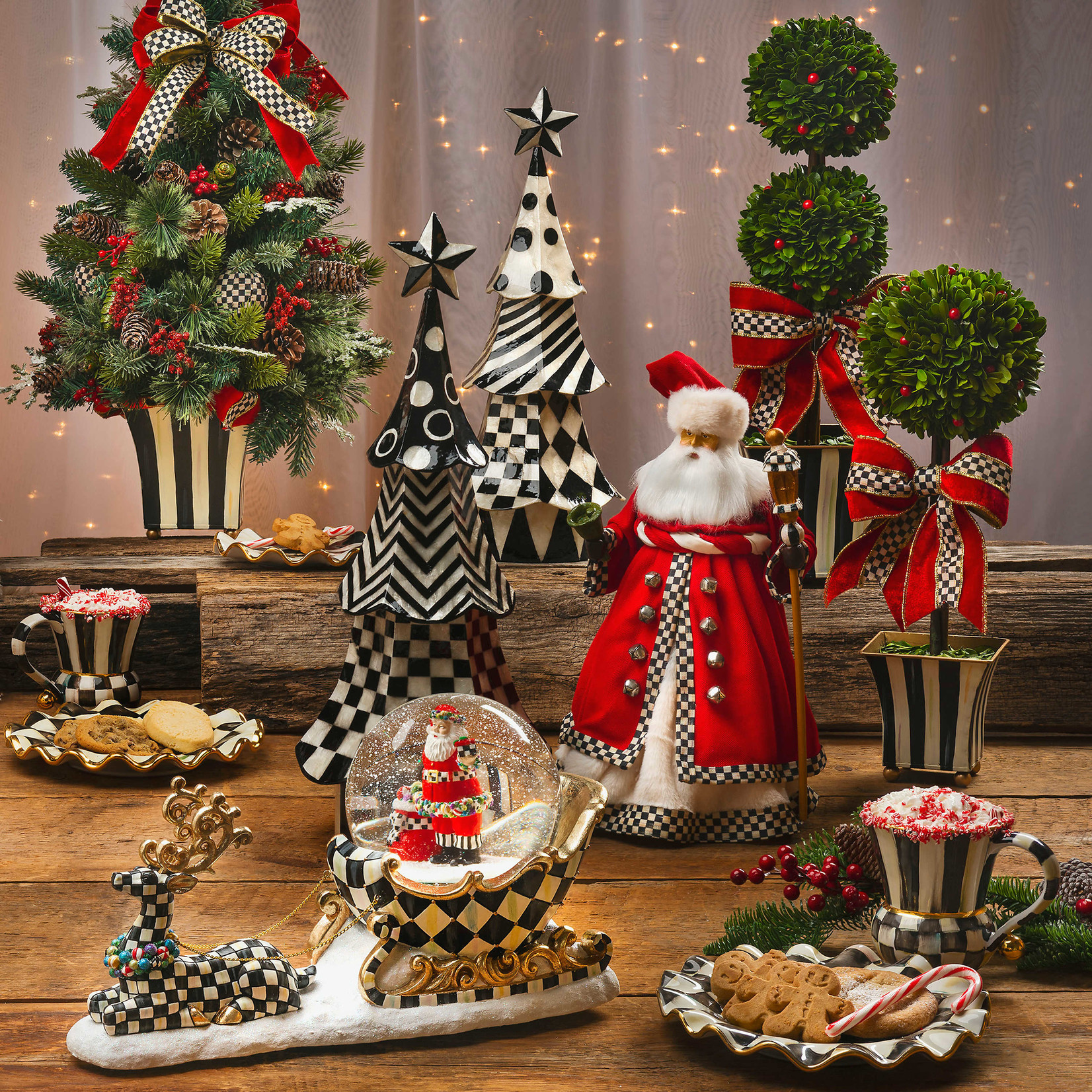 MacKenzie-Childs Classic Courtly Boxwood Topiary - Large