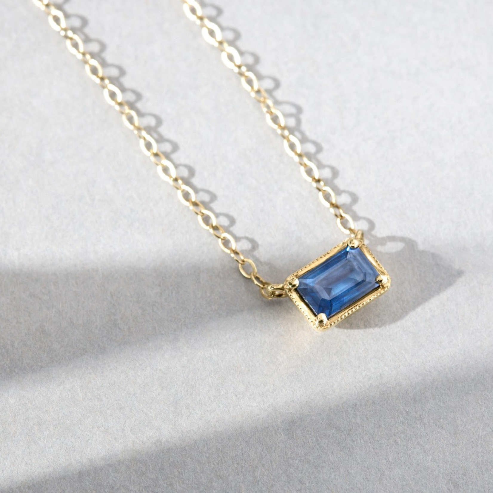 ILA Leone Necklace Blue Sapphire - 14K