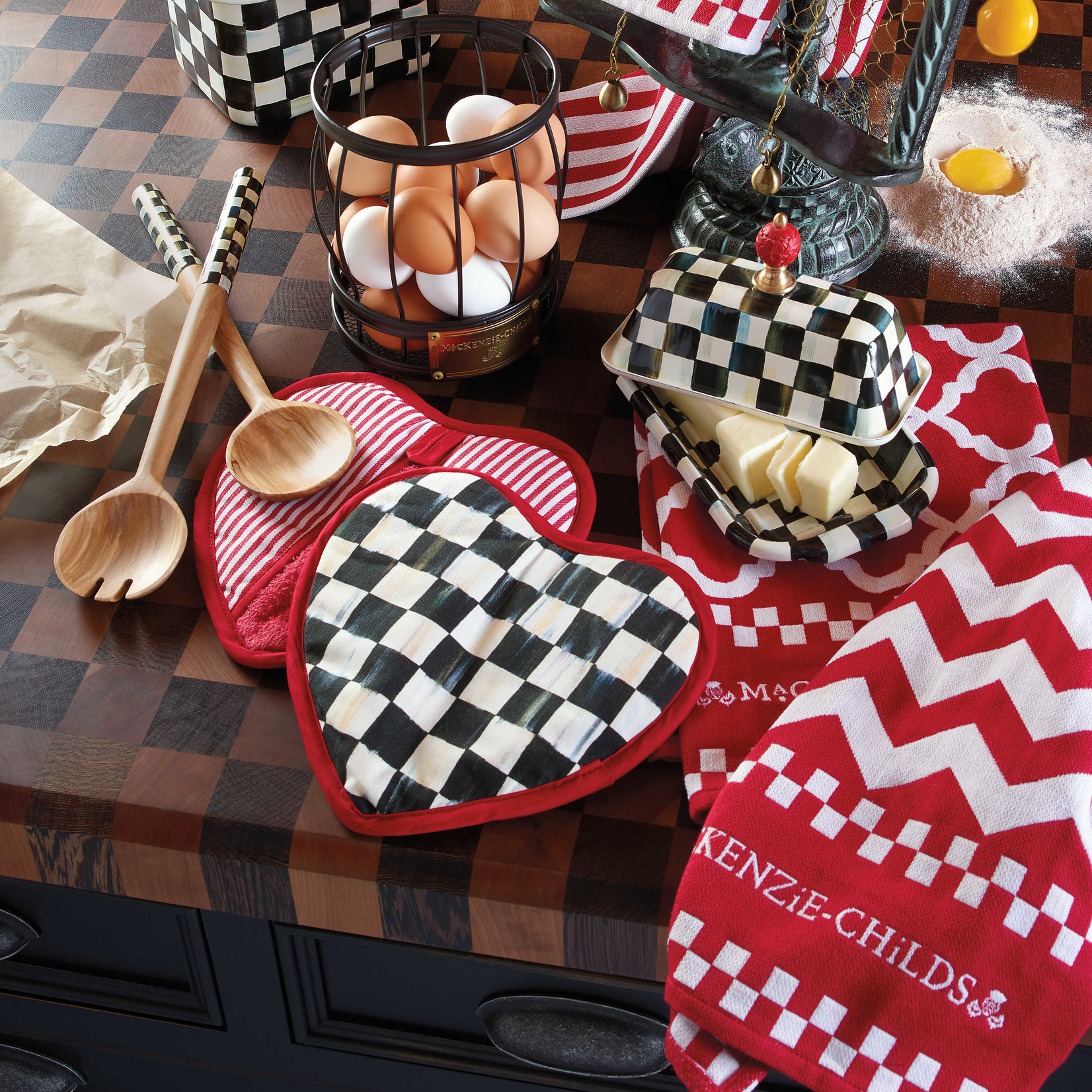 MacKenzie-Childs Courtly Check Heart Pot Holder