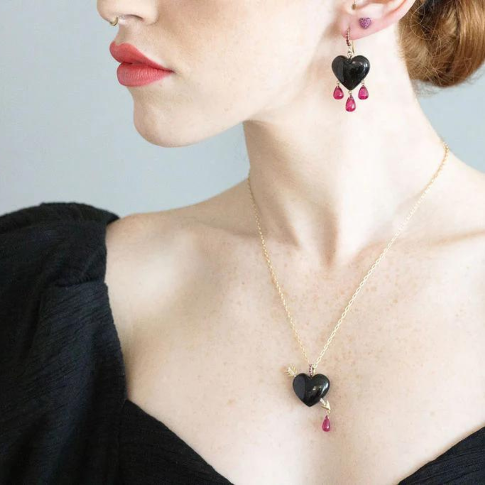 Rachel Quinn Midi Onyx Bleeding Heart Earrings