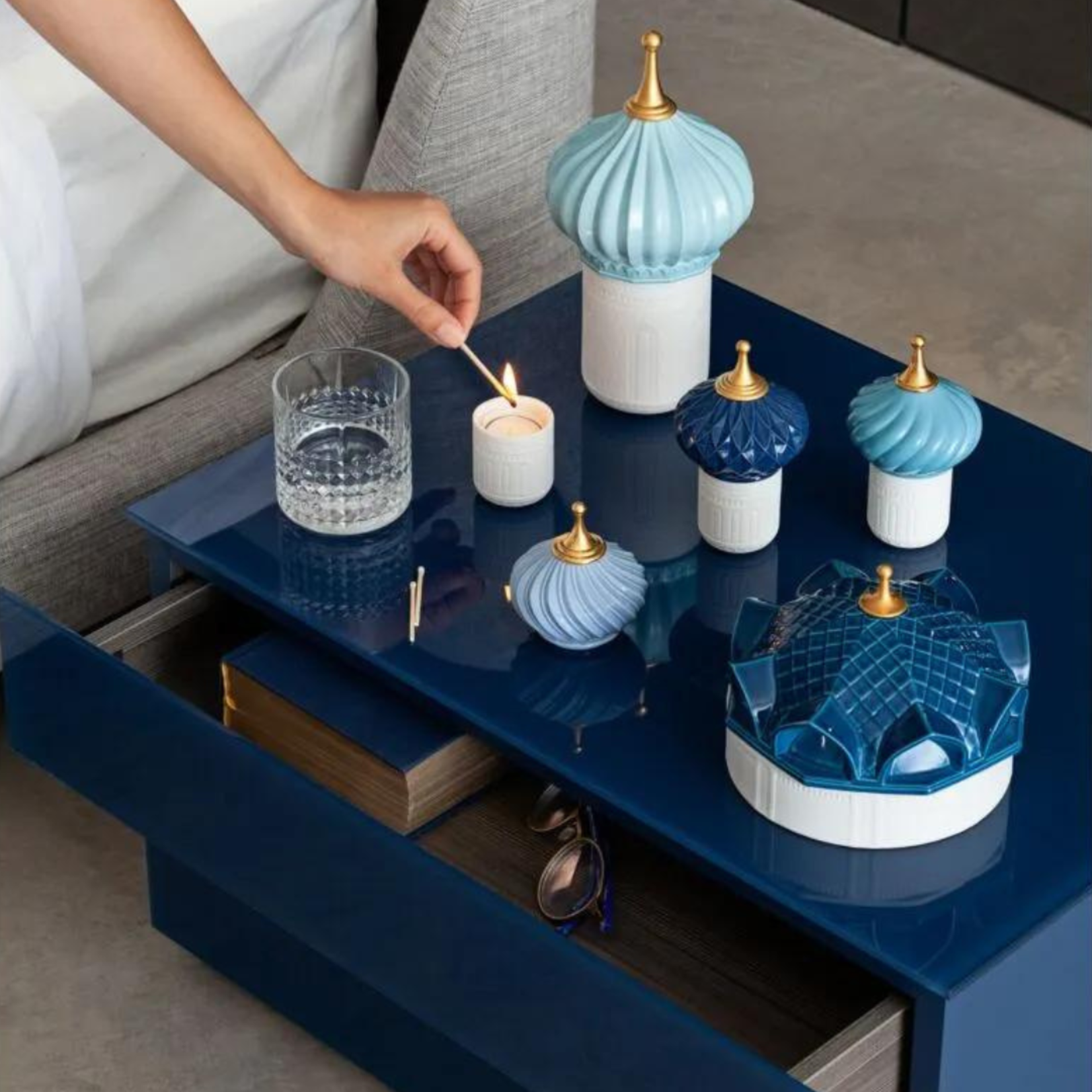 Lladro North Tower Candle 1001 Lights -Unbreakable Spirit Scent