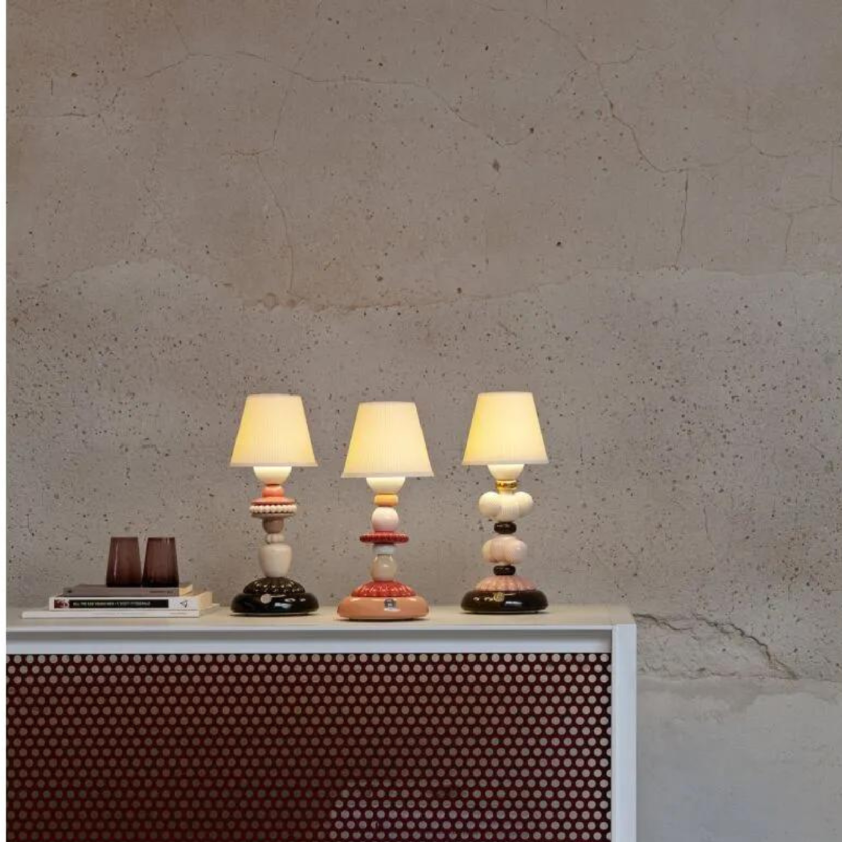 Lladro Lotus Firefly Table Lamp -Coral