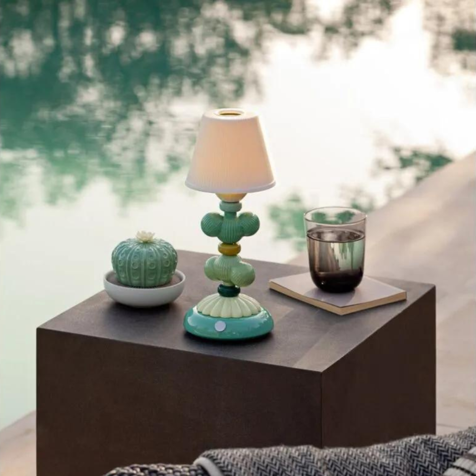Lladro Cactus Firefly Table Lamp -Green