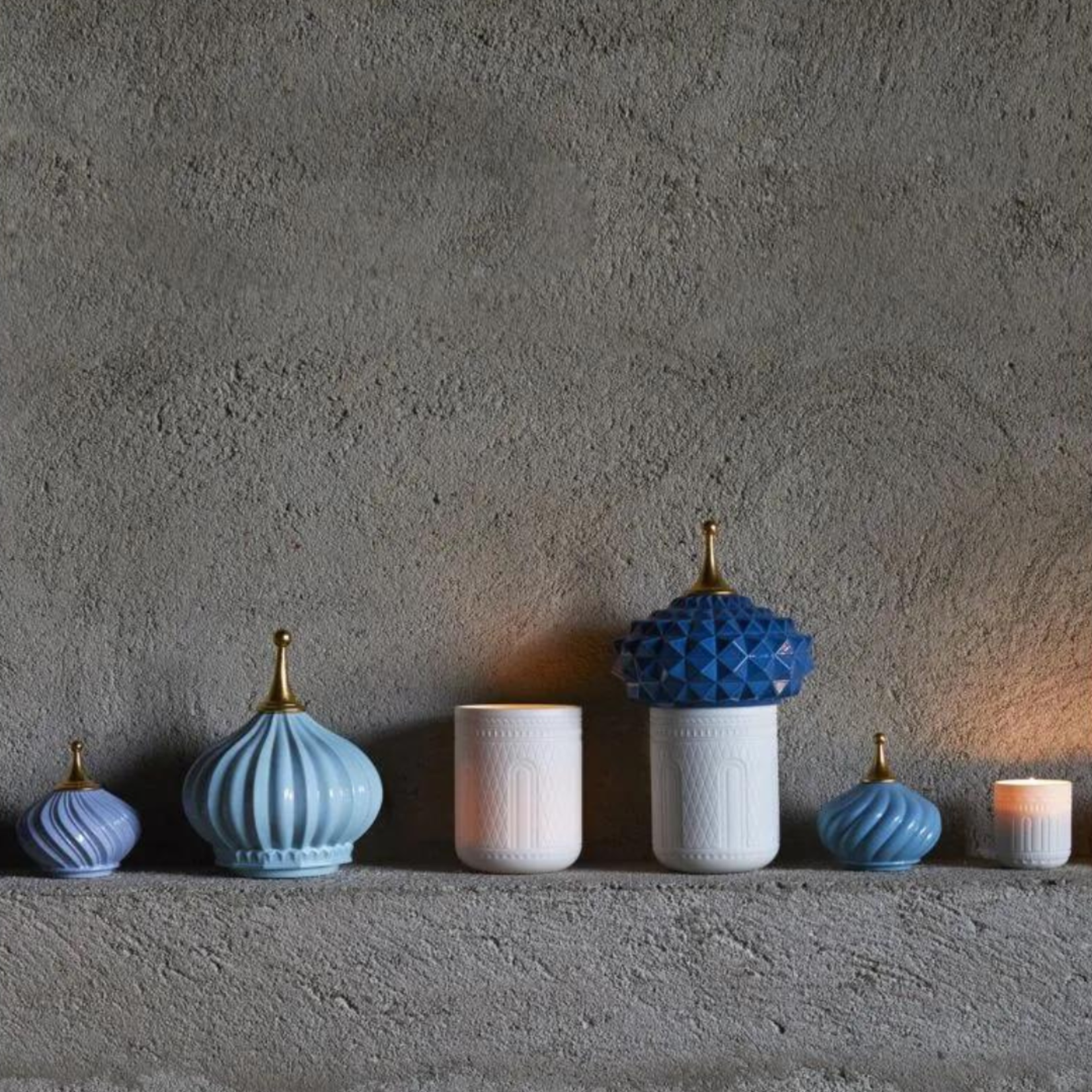 Lladro Blue Spire Candle 1001 Lights -Unbreakable Spirit Scent