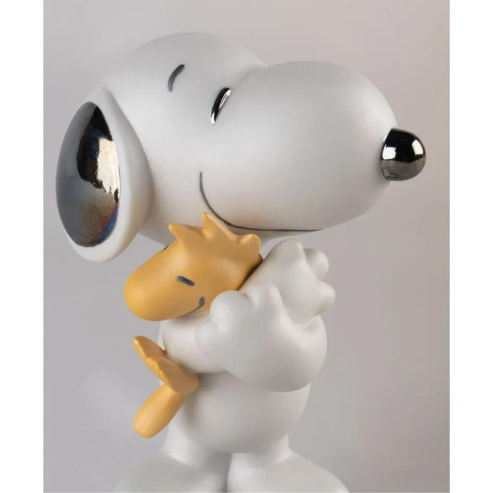Lladro Snoopy™ Figurine