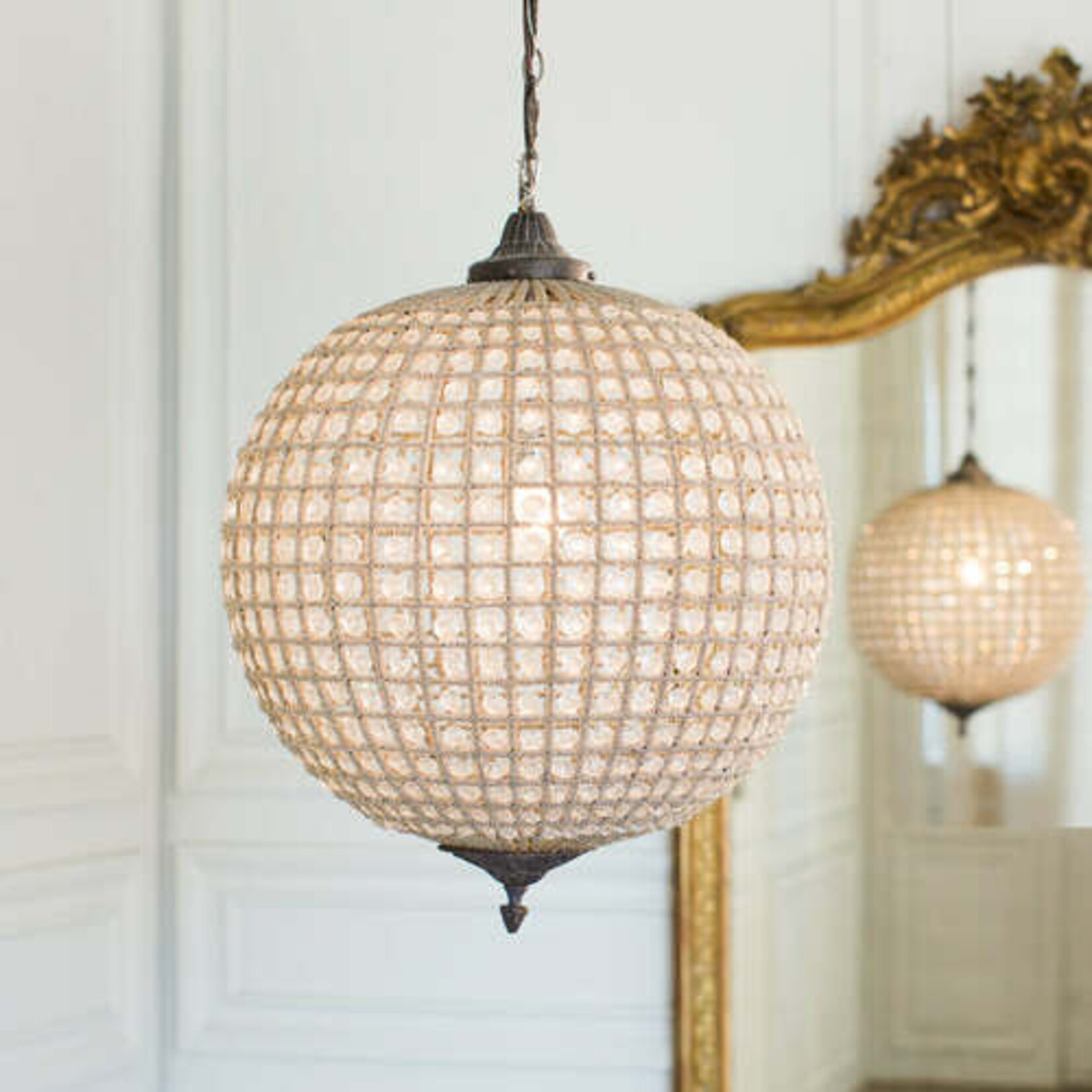 Eloquence Medium Globe Chandelier