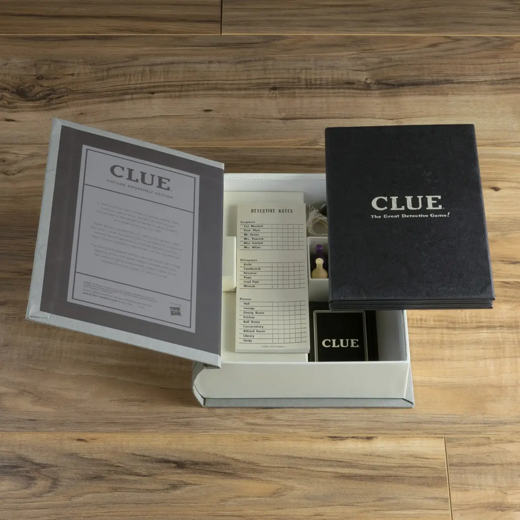 WS Game Company Clue Vintage Bookshelf Game