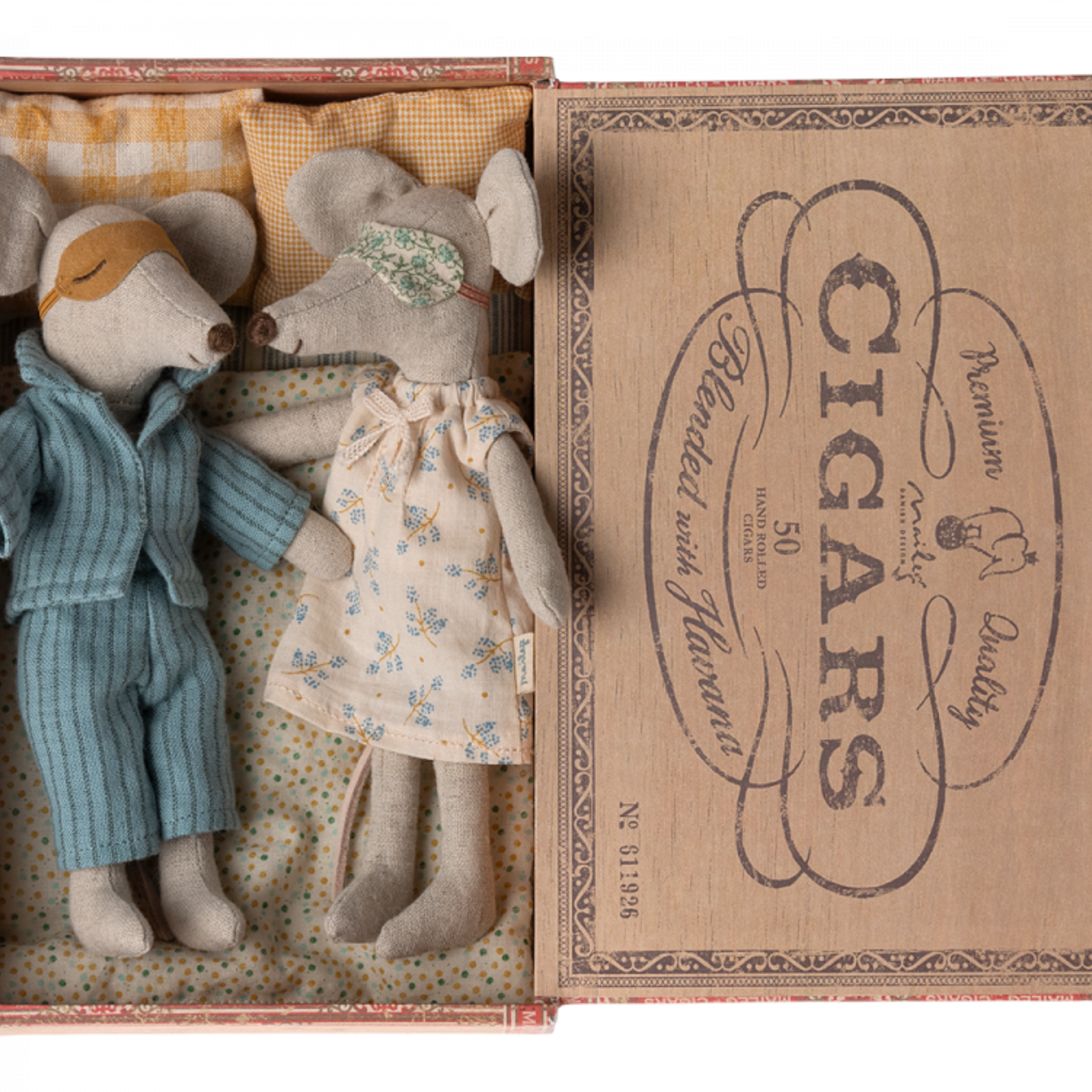Maileg USA Mum and Dad Mice in Cigarbox