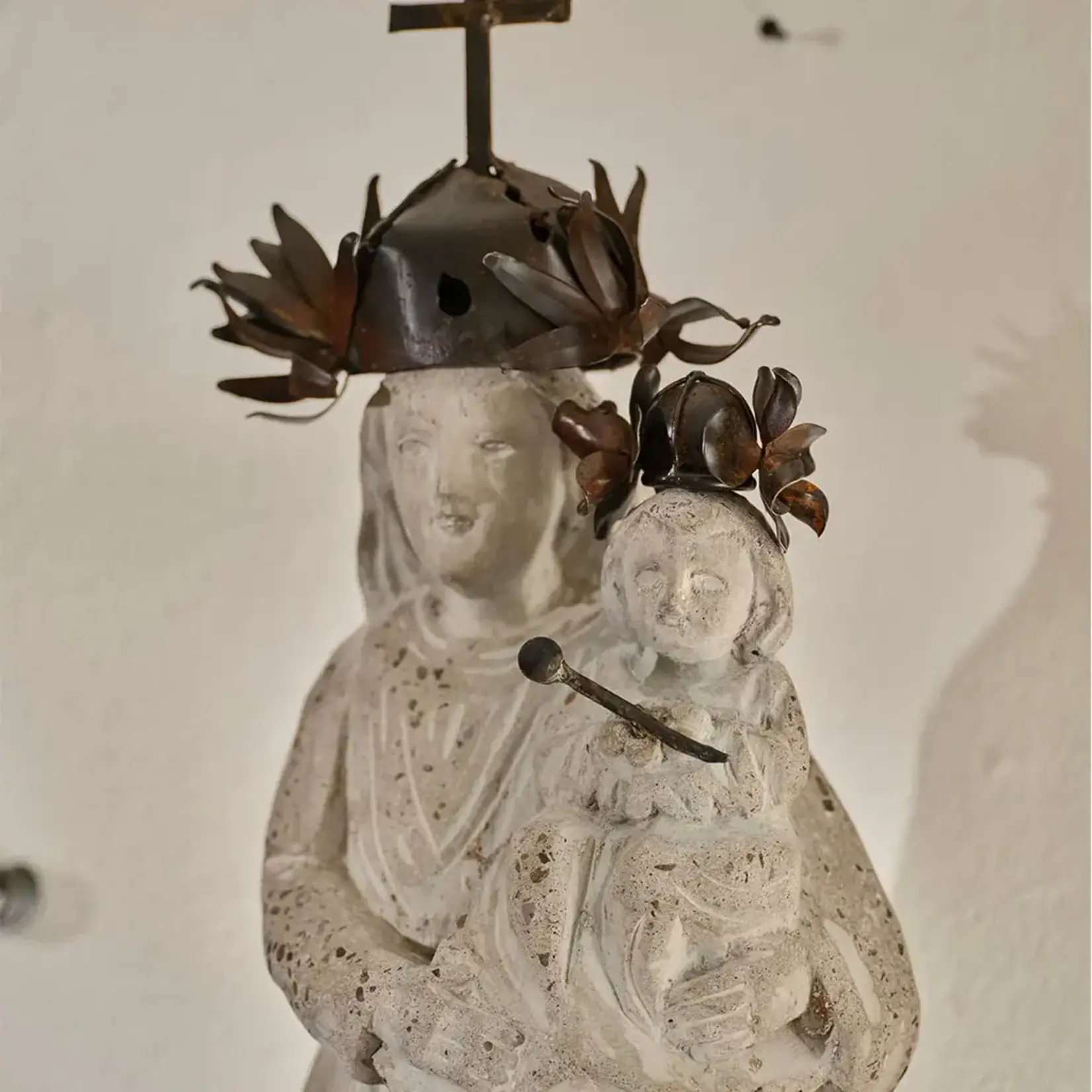 Jan Barboglio La Reina d' Familia