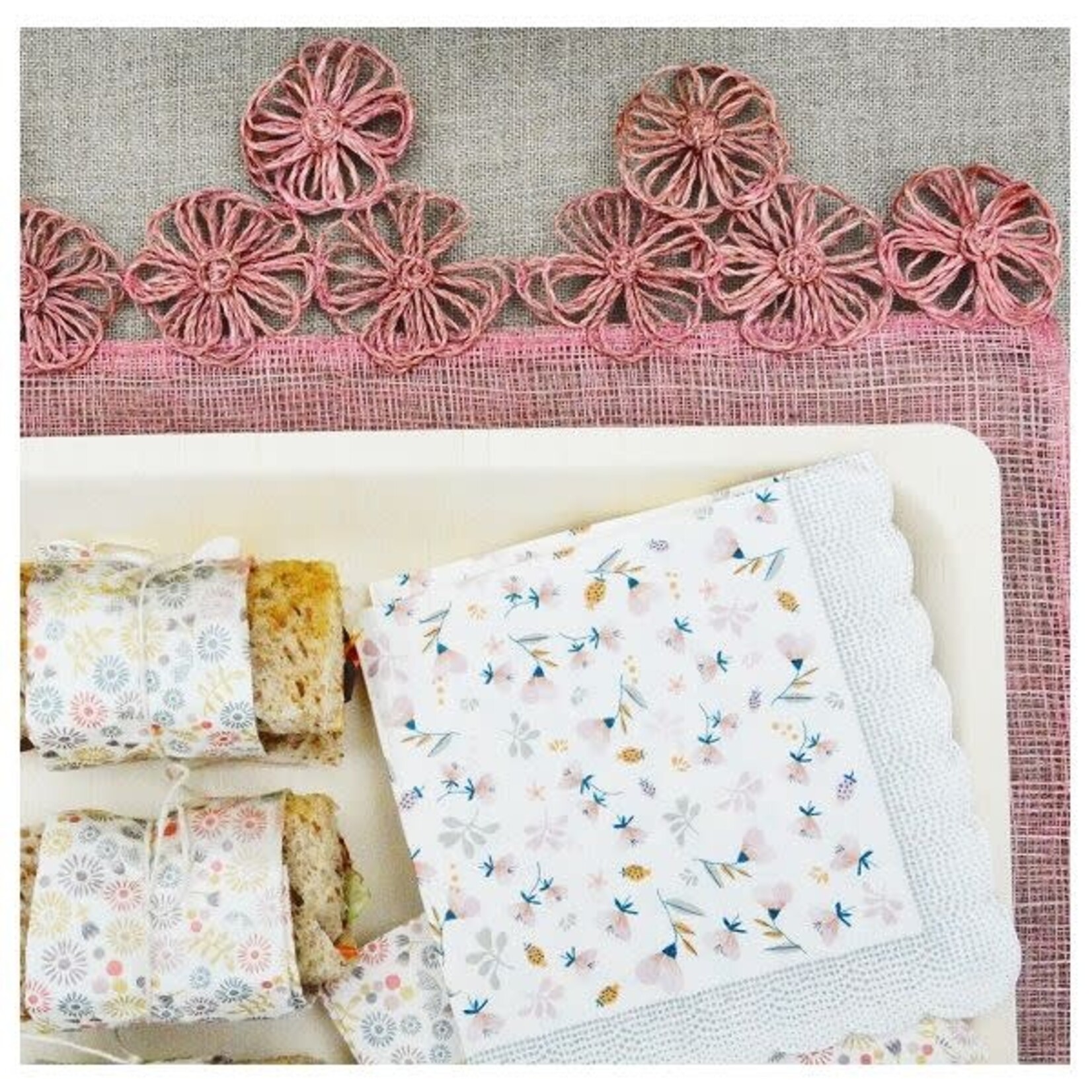 Maileg USA Flower Field Powder Napkin
