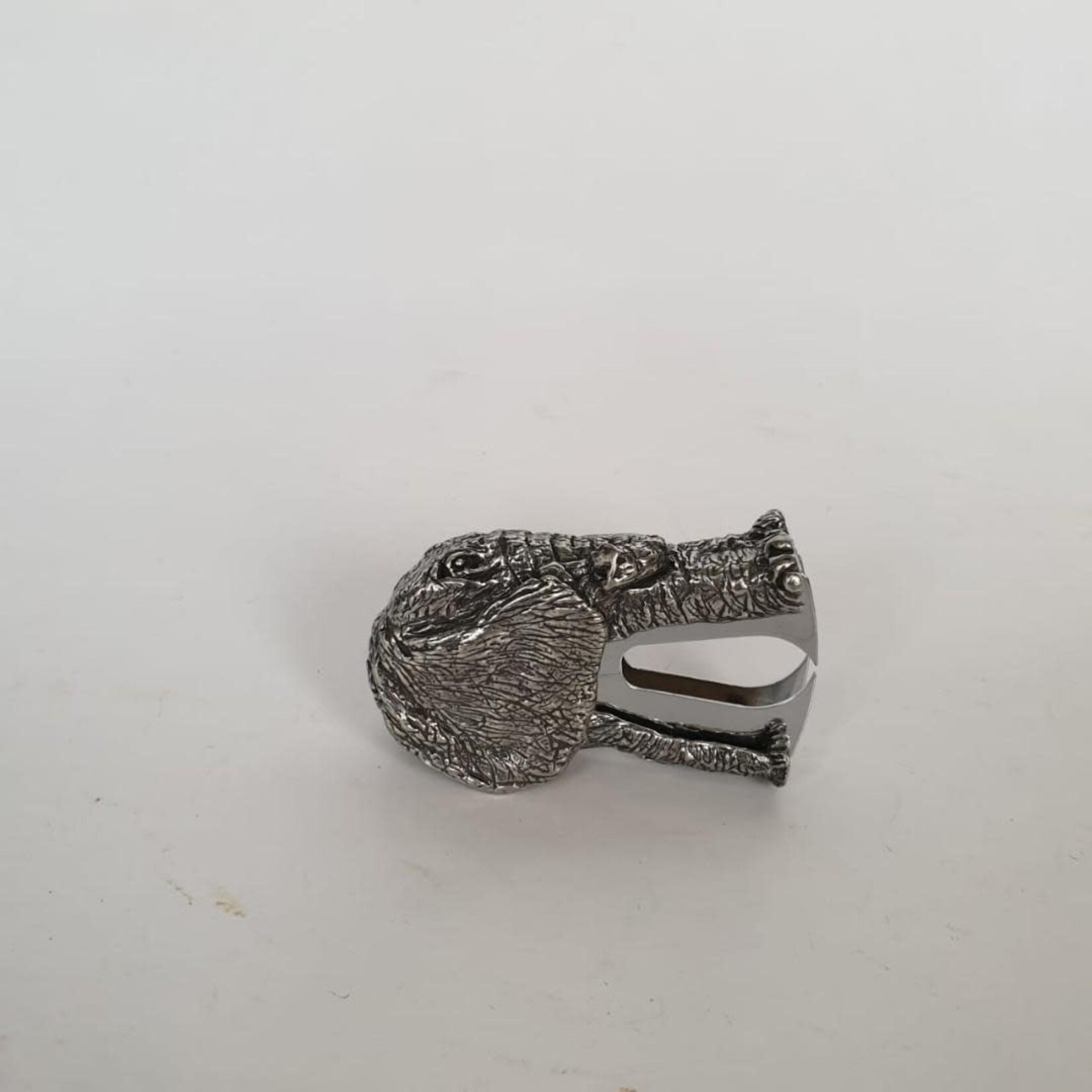 Elephant Staple Remover