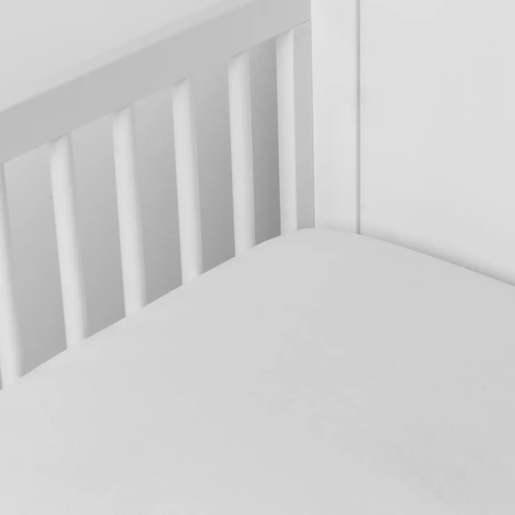 Bella Notte Linen Crib Sheet White