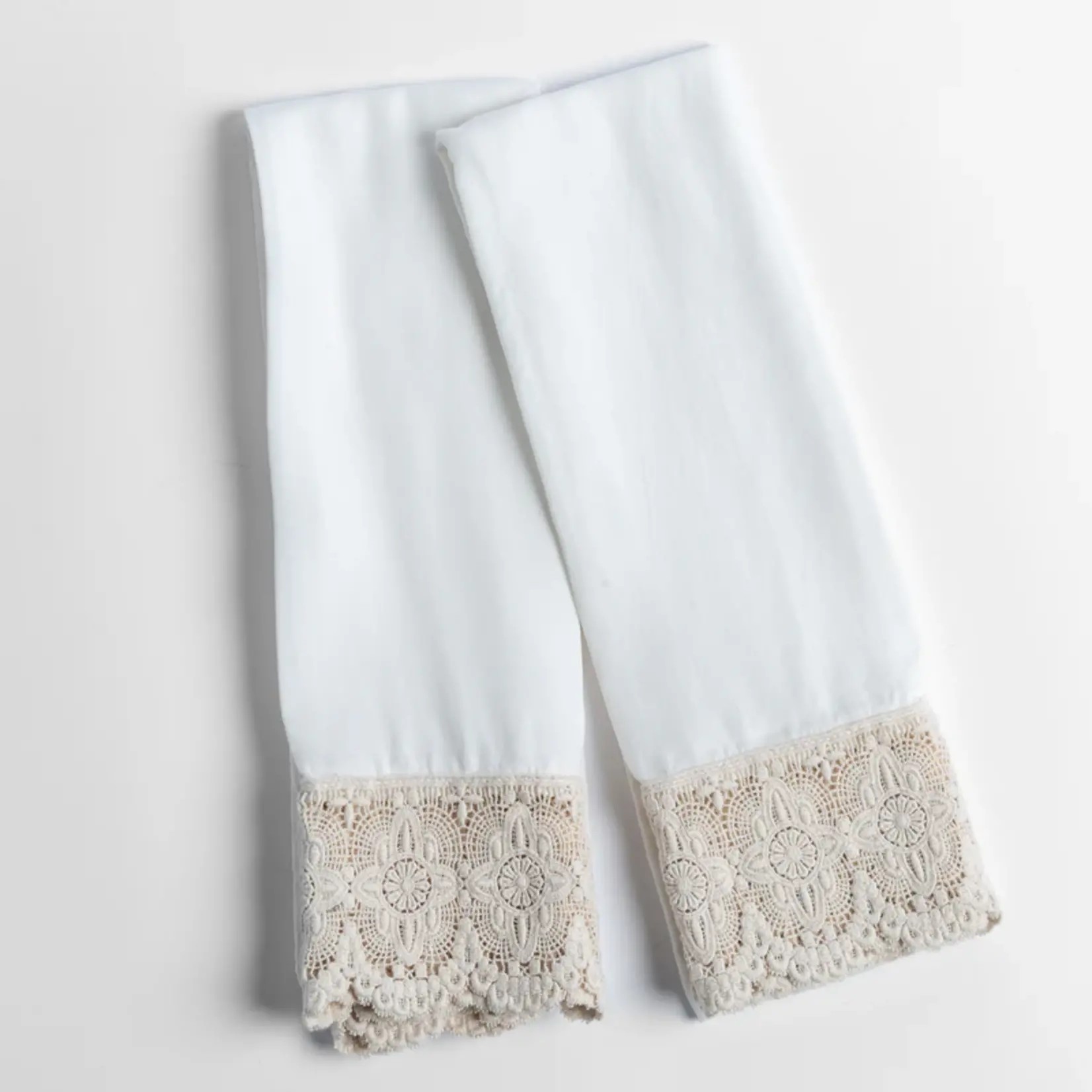 Bella Notte Madera Luxe with Donella Lace Pillowcase (Single)