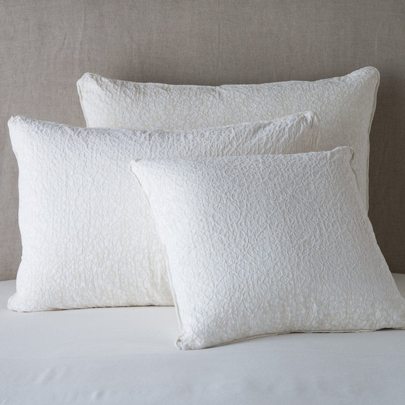 Bella Notte Vienna Sham Winter White Deluxe