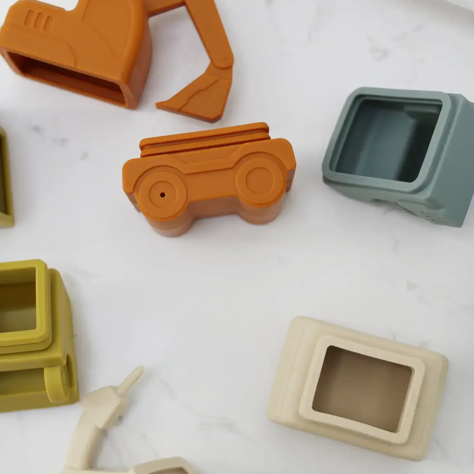 Marlowe & Co Construction Mold Free Silicone Bath Toy Set
