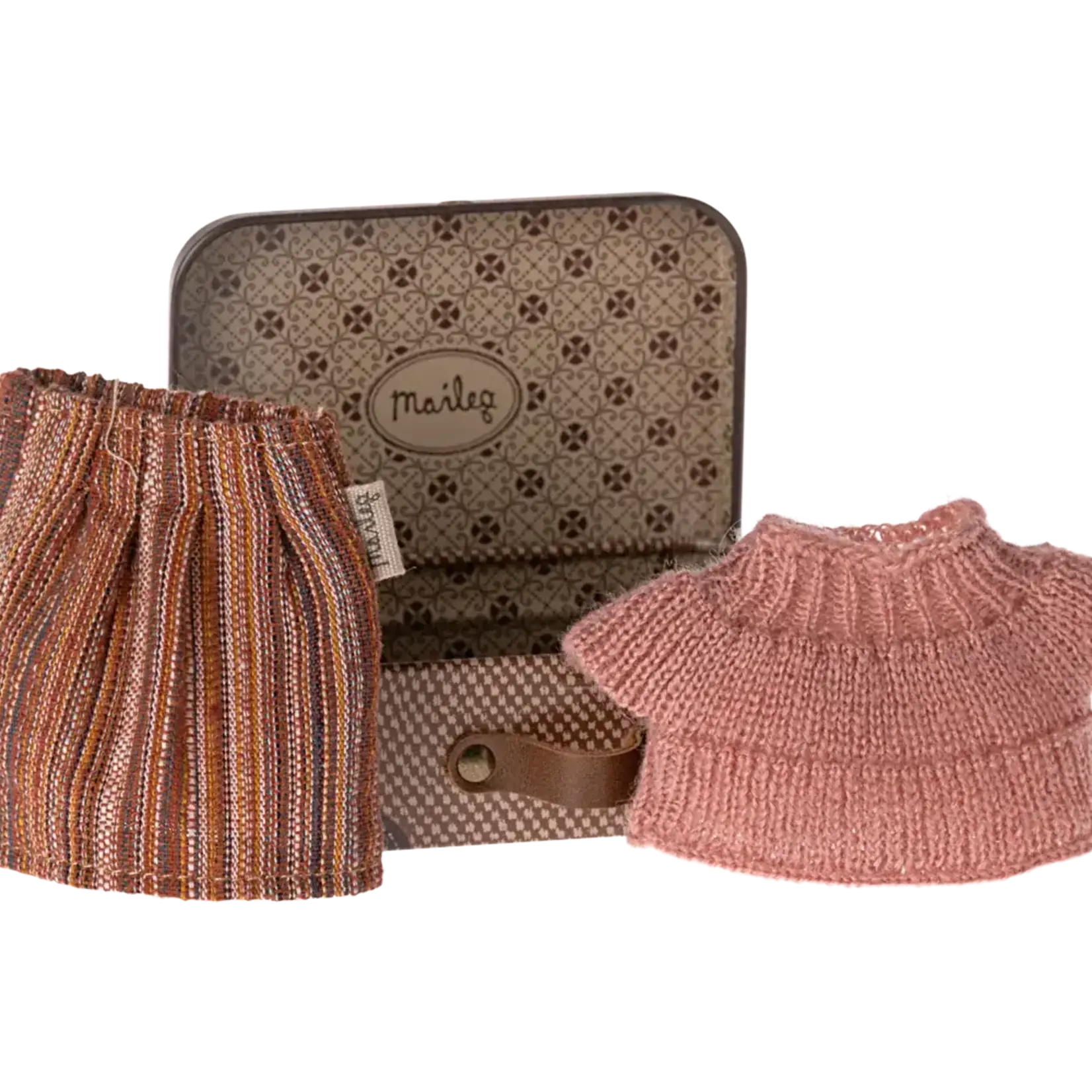 Maileg USA Knitted blouse and skirt in suitcase, Grandma mouse