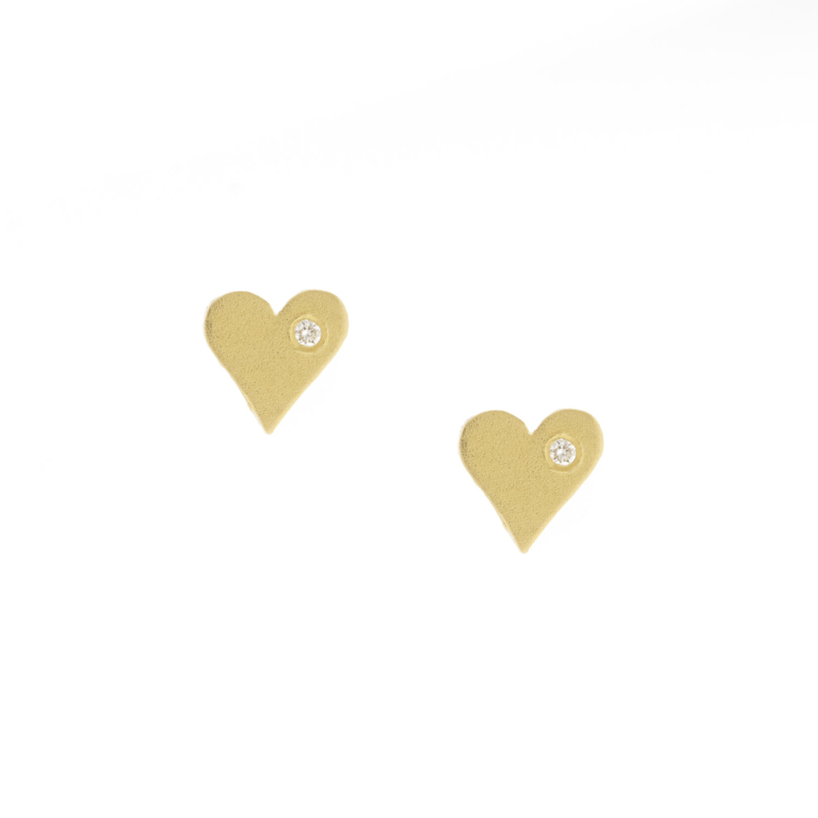 Victoria Cunningham 14k Tiny flat hearts post w/ diamond .01 ct