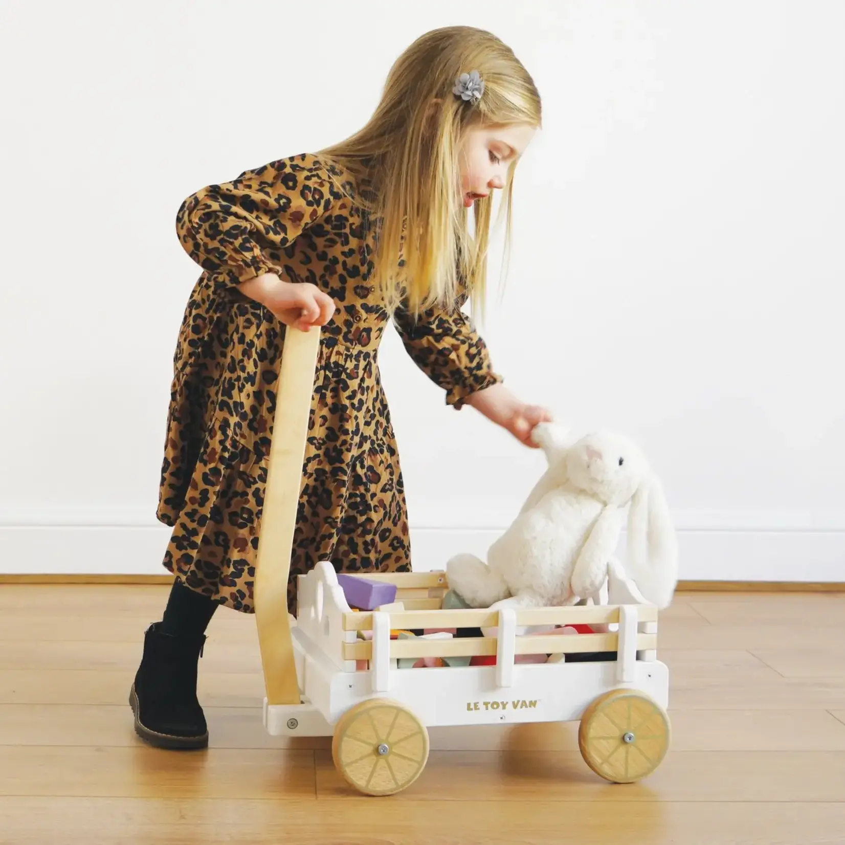Le Toy Van, Inc. Pull Along Wagon Cart