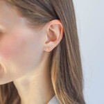 Victoria Cunningham 14k hug & kiss post