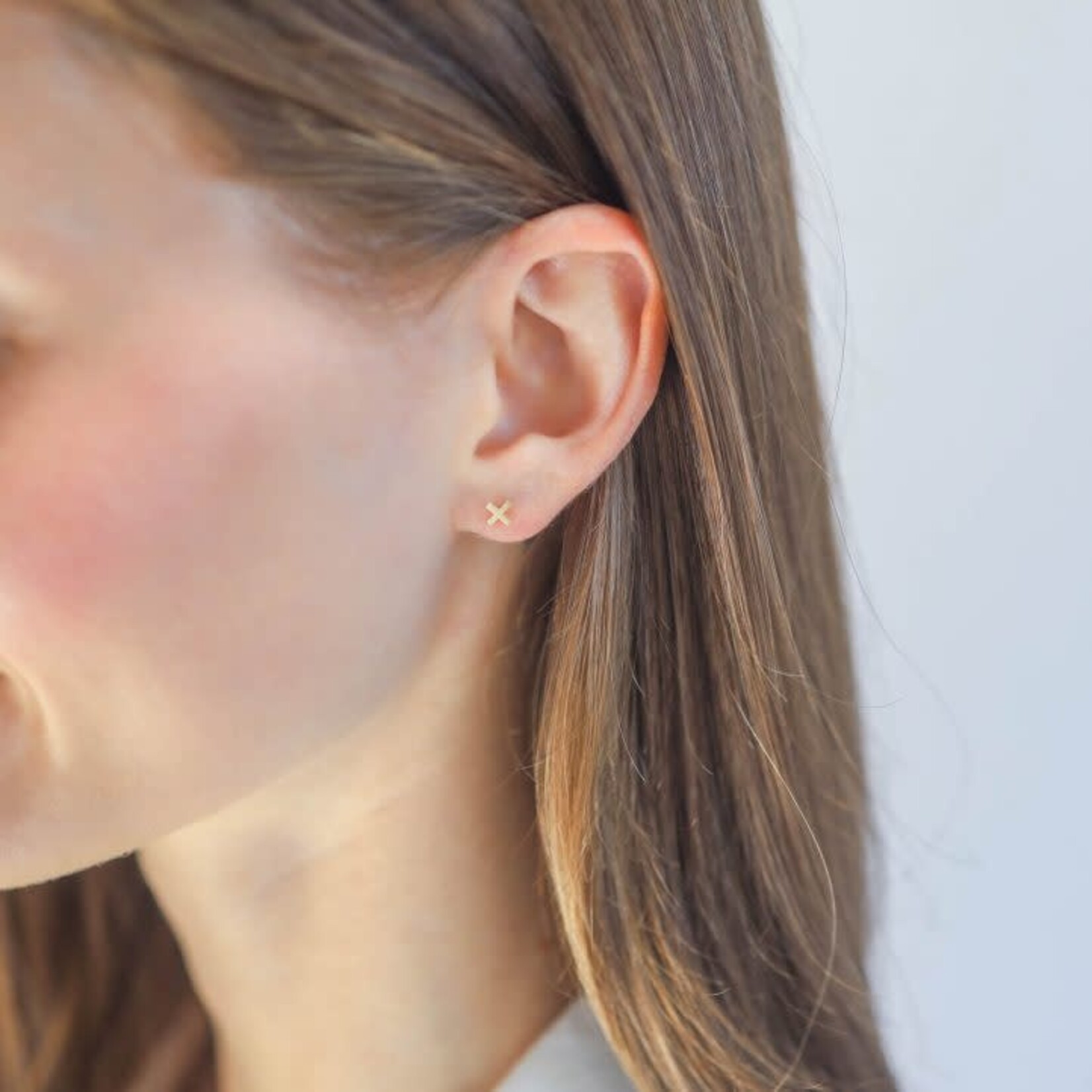 Victoria Cunningham 14k hug & kiss post