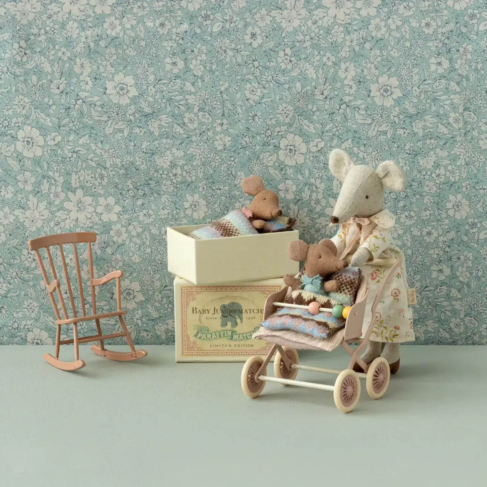 Maileg USA Rocking chair, Mouse - Dark Powder