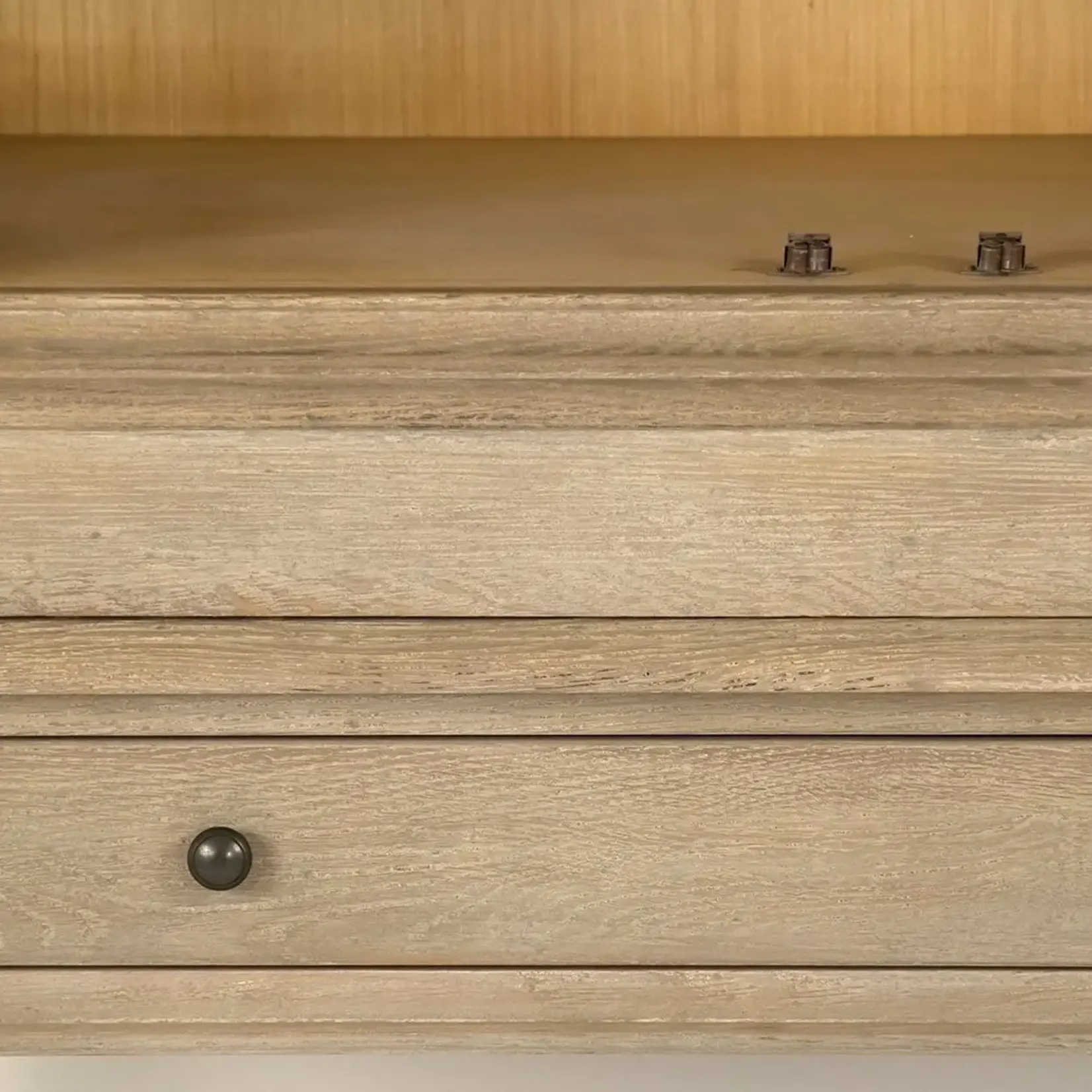 Zentique Inc. Jacques Cabinet
