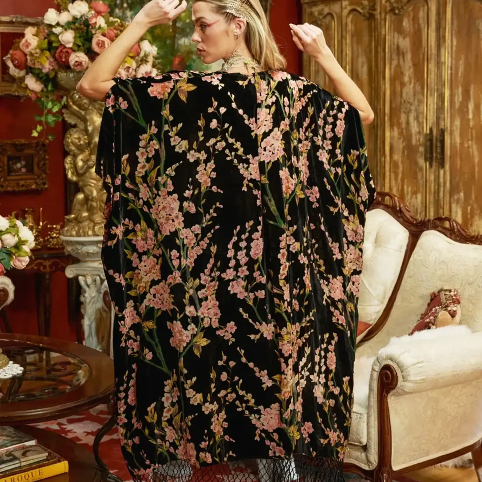 Aratta Holiday Garden Burnout Velvet Kimono / Topper