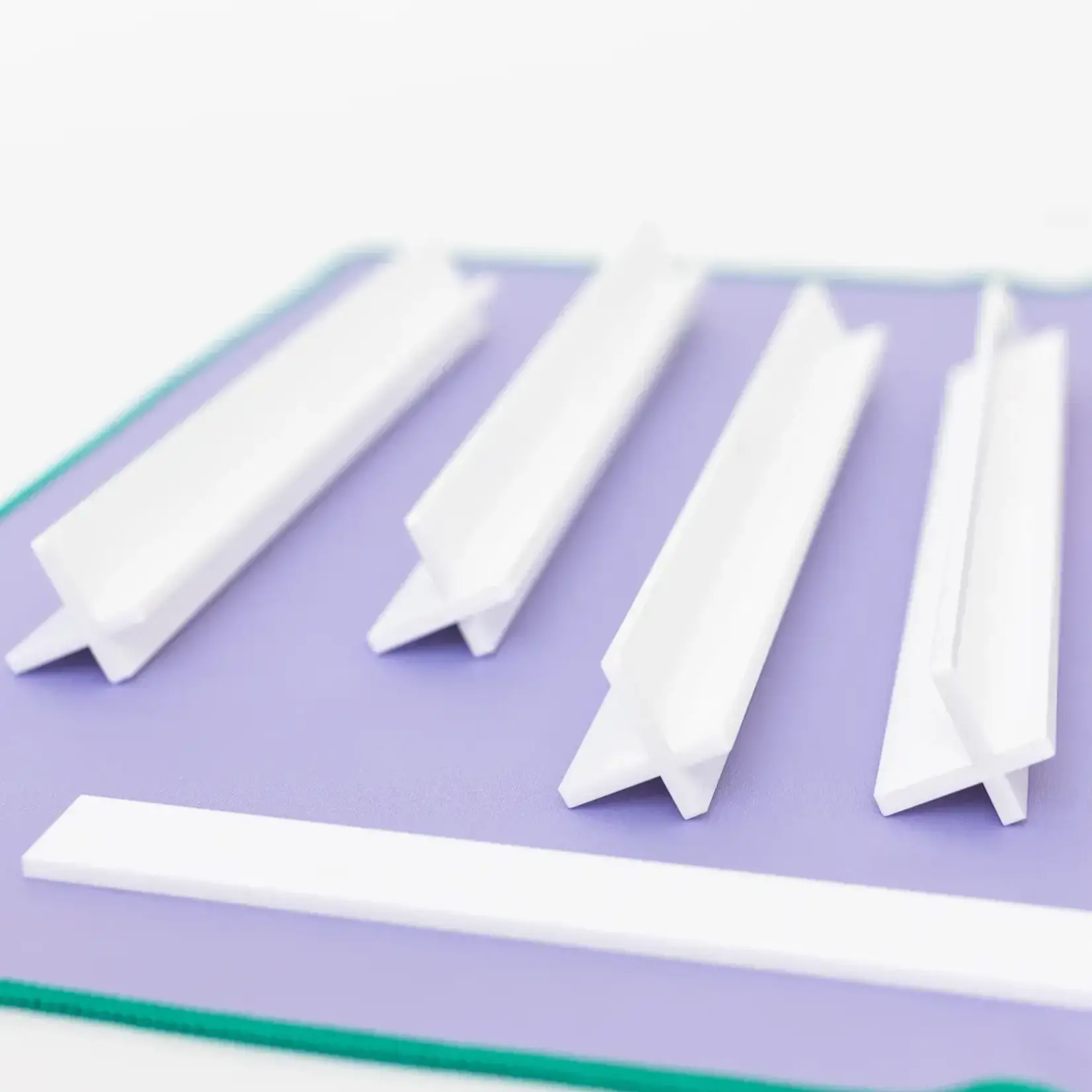 Bam Bird Boutique White Travel Racks (set of 4 racks and one pusher)