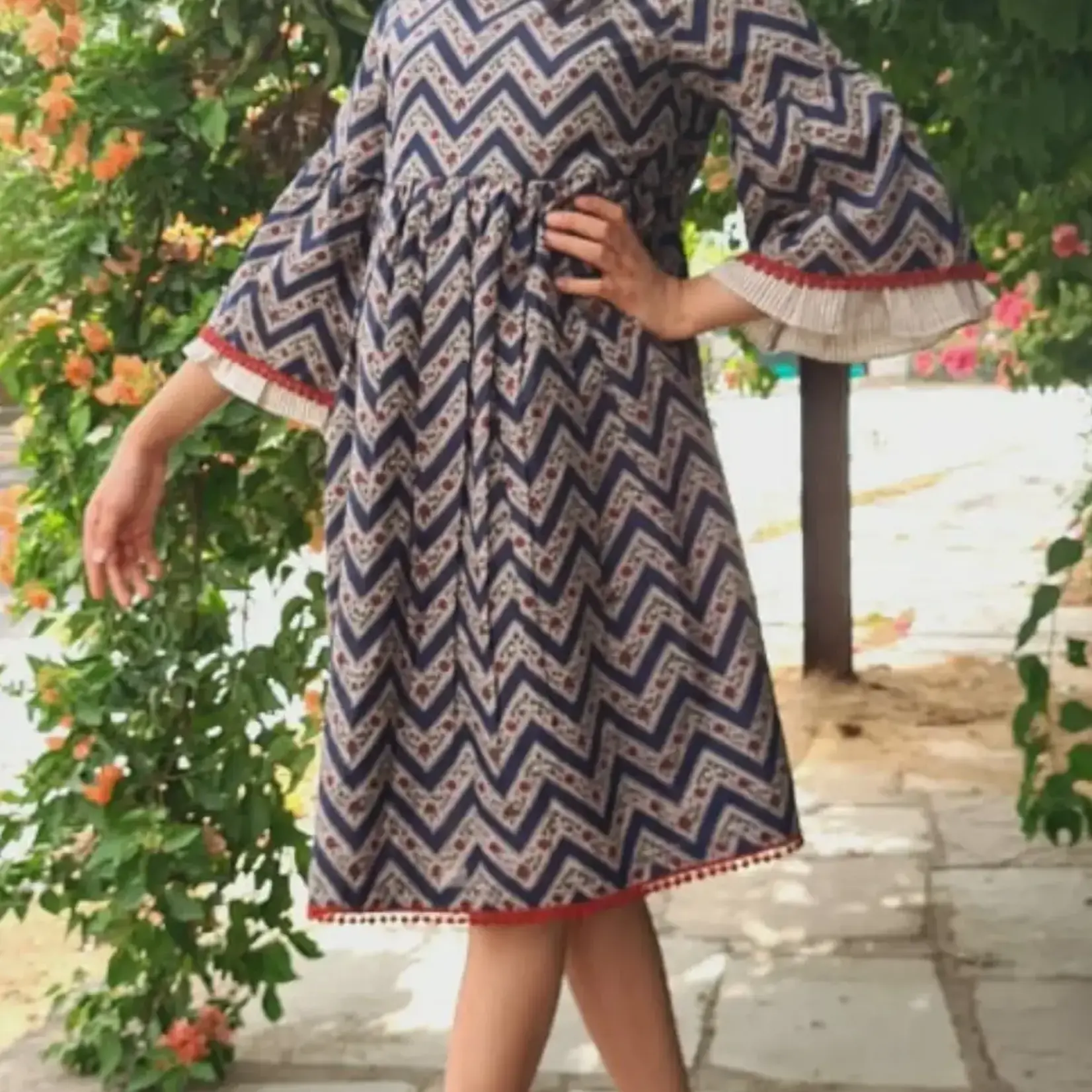 Yo Baby Bell-Sleeves Zig-Zag Dress Beige Chambray