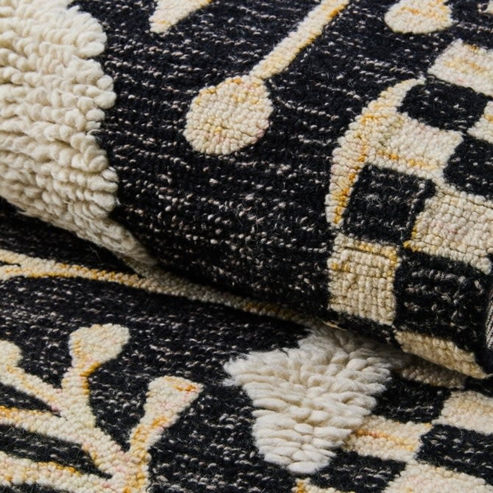 MacKenzie-Childs farmhouse floral 6' round rug