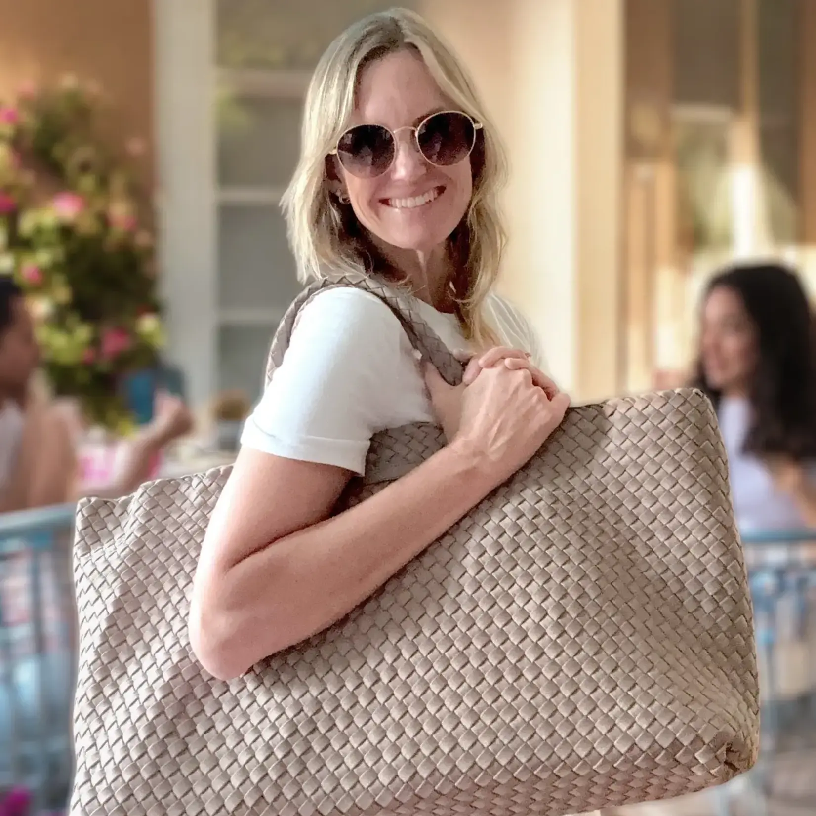 Peace Love Mahjong Fawn Woven Mahjong Carryall