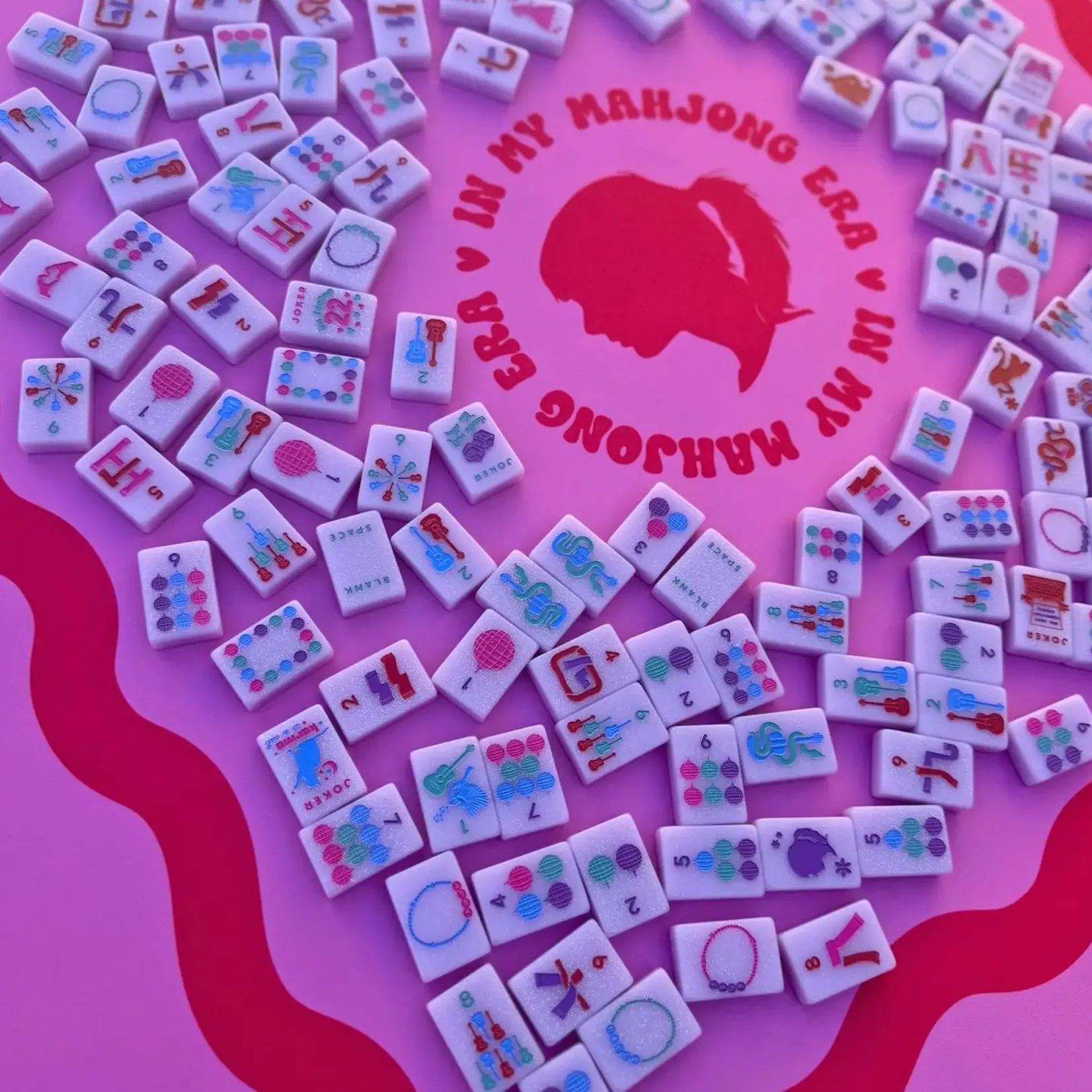 Peace Love Mahjong Taylor's Tiles - Mahjong Set with Tile Pouch and Dice