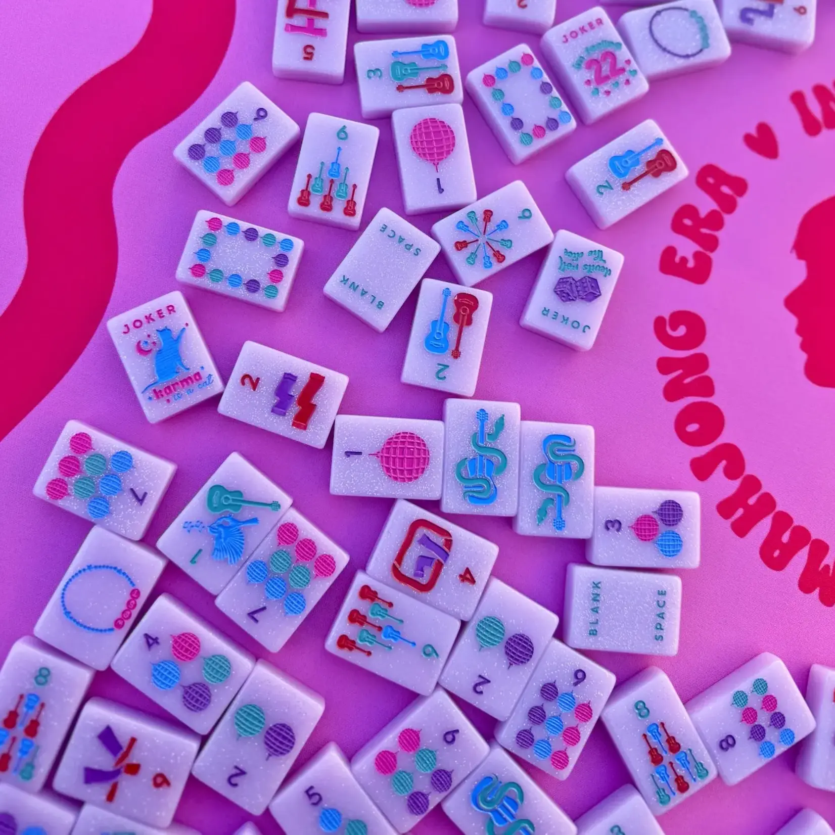 Peace Love Mahjong Taylor's Tiles - Mahjong Set with Tile Pouch and Dice