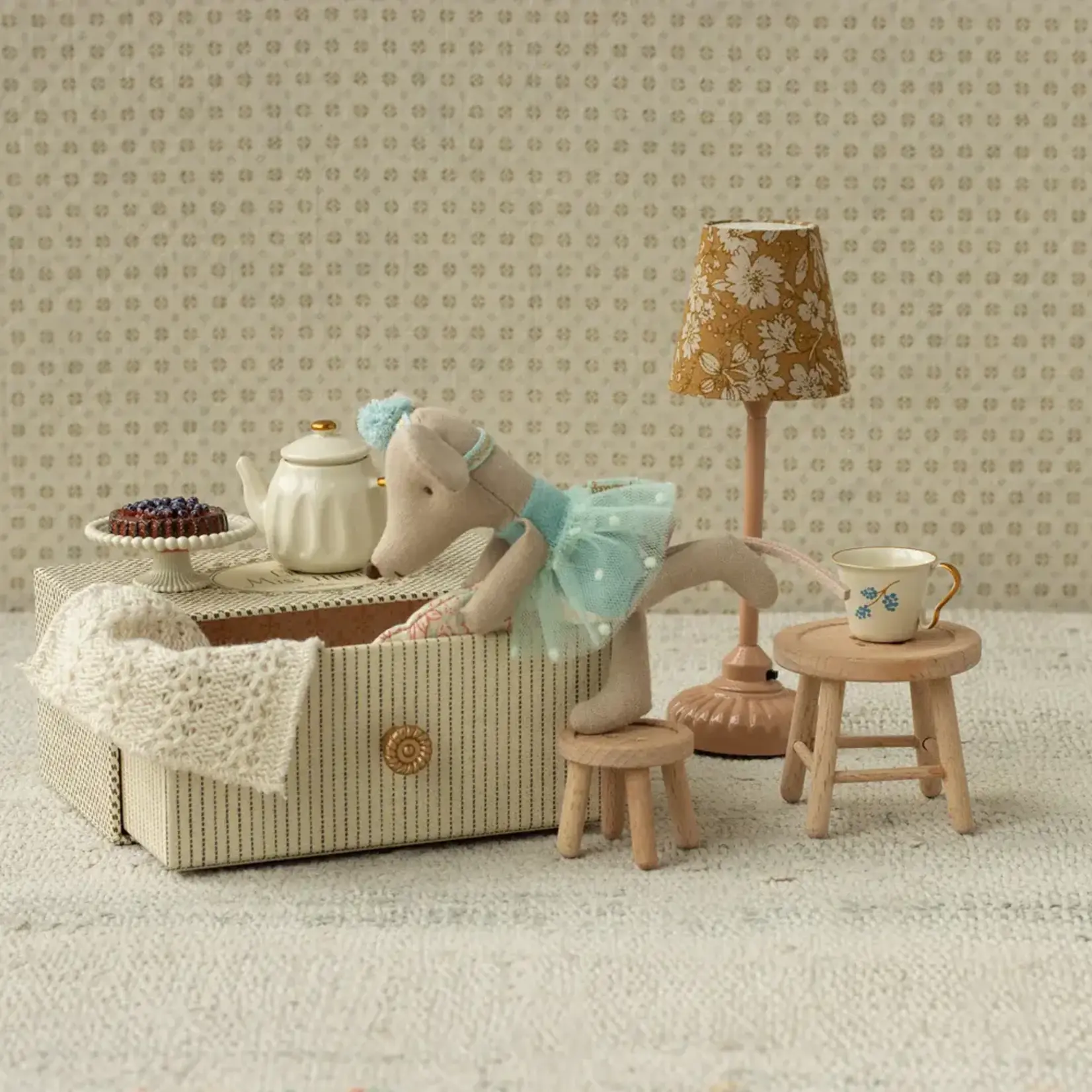 Maileg USA Dance mouse in daybed, Little sister