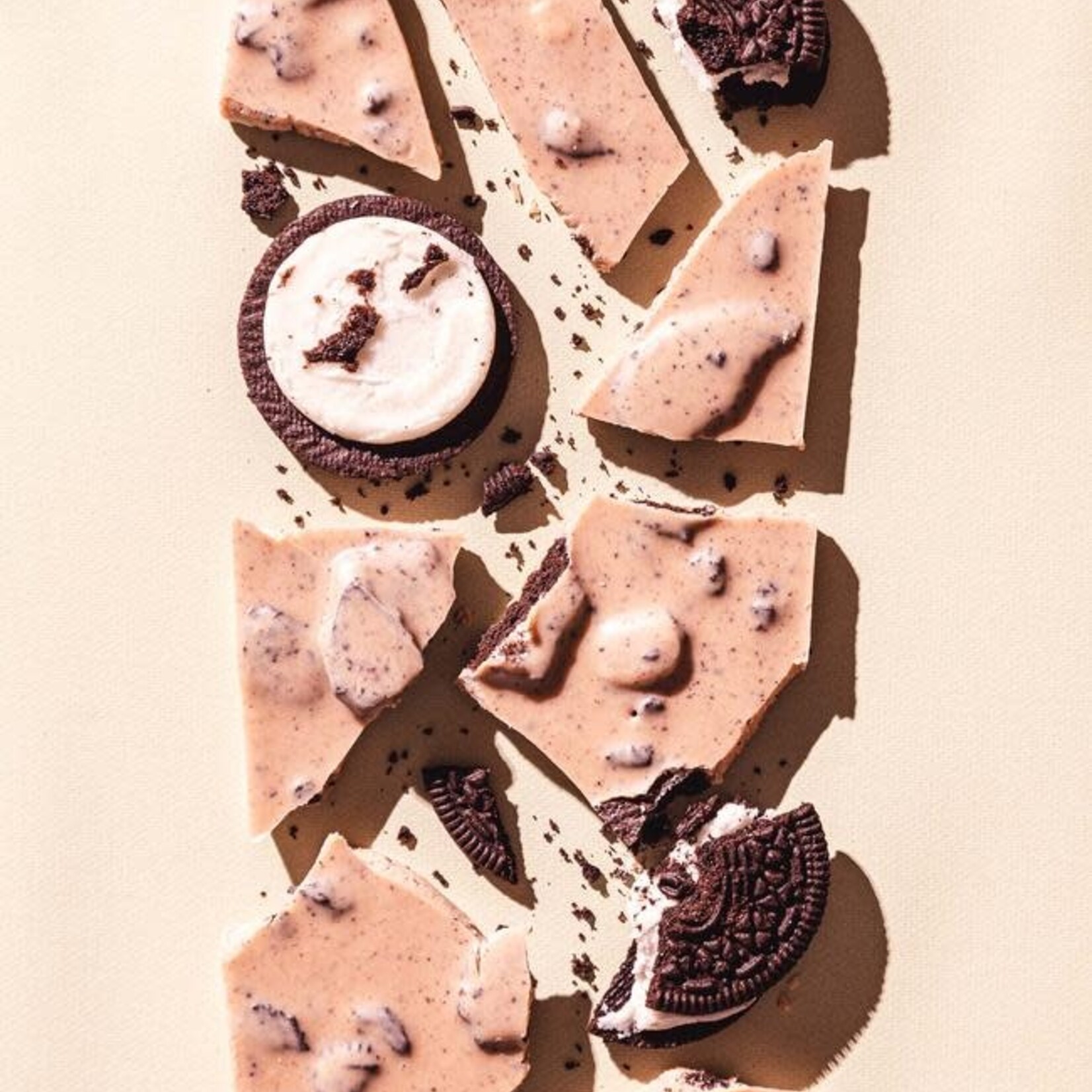 Compartes Chocolate Cookies and Cream Oreo Cookie Chocolate Bar