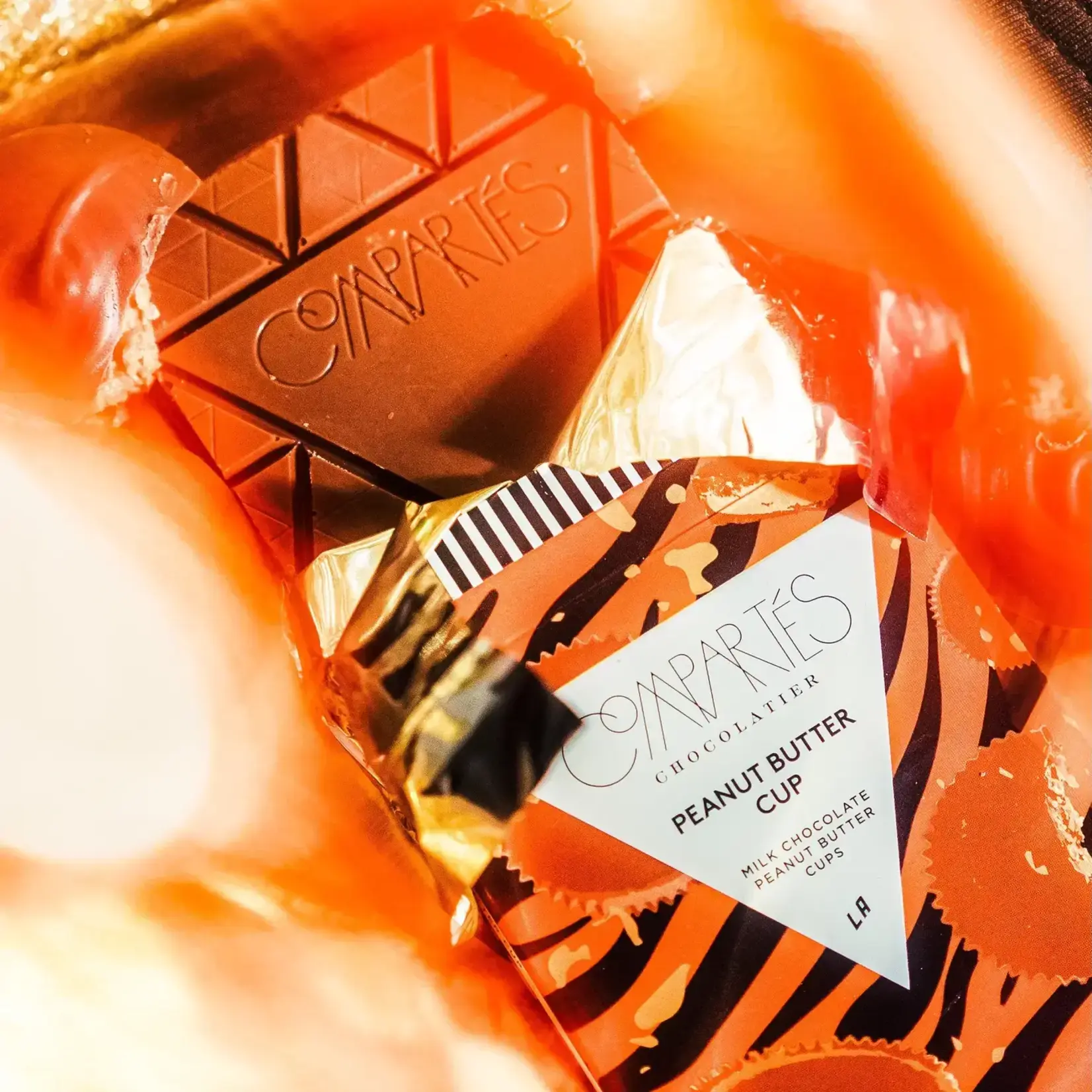 Compartes Chocolate Peanut Butter Cup Chocolate Bar